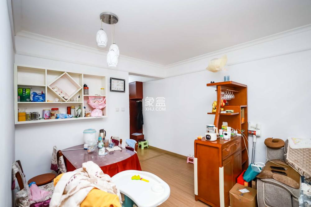 麓谷小鎮(zhèn)  3室2廳1衛(wèi)   66.80萬
