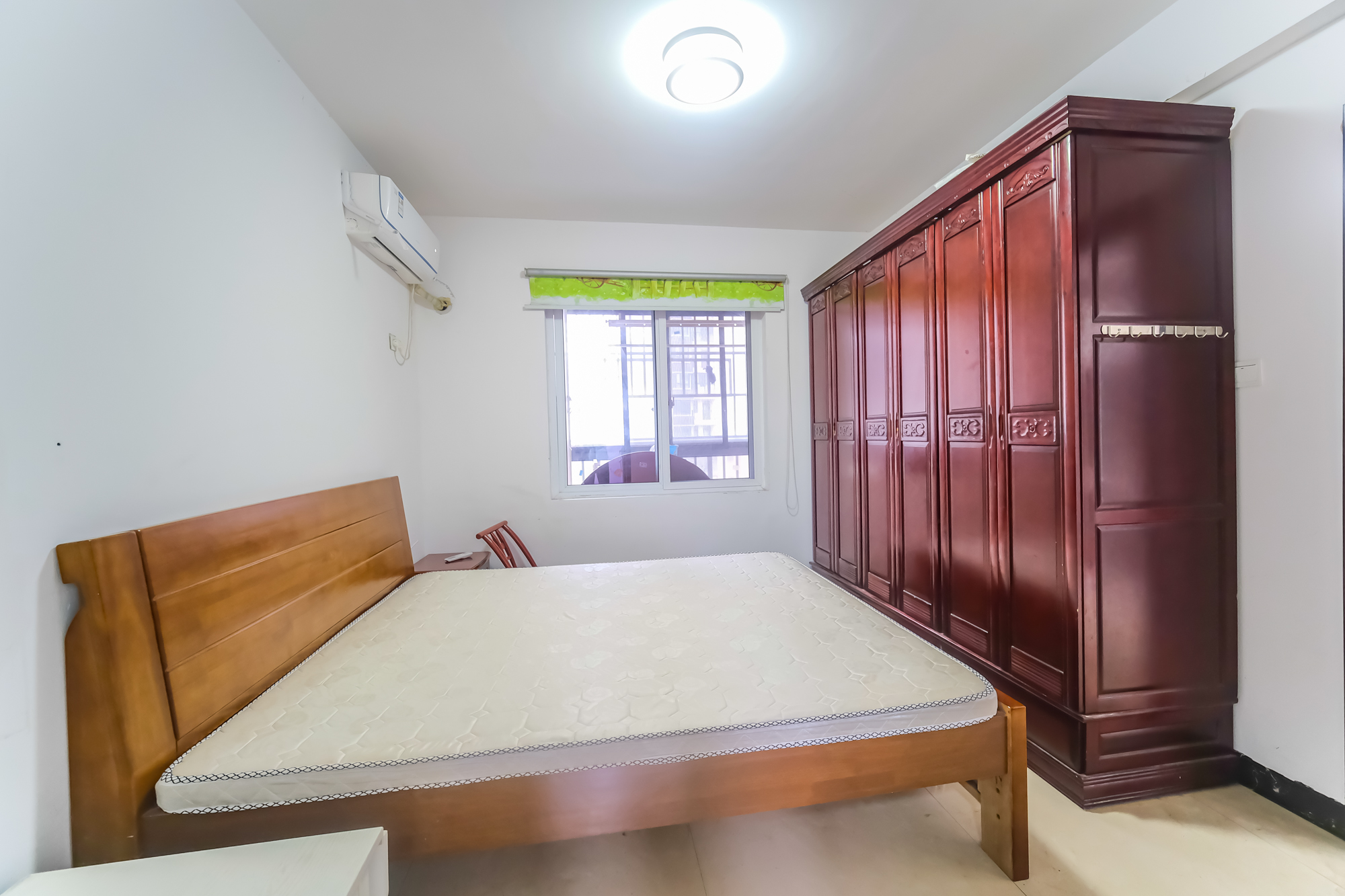 和悦城(蟠龙景苑) 3室2厅2卫 71.75万 和悦城(蟠龙景苑) 3室2厅2卫 71.75万卧室