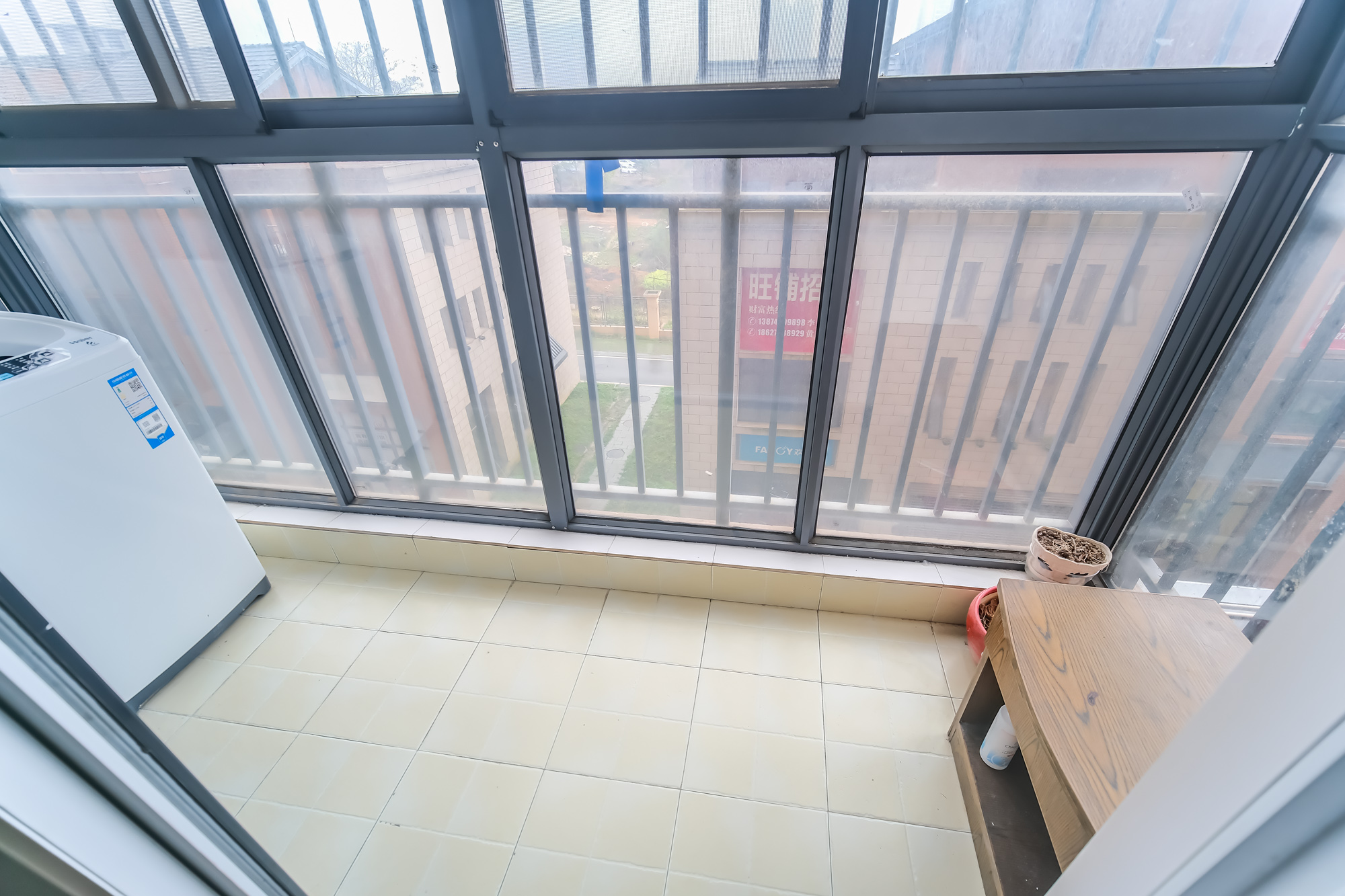 和悦城(蟠龙景苑)  3室2厅2卫    71.75万阳台