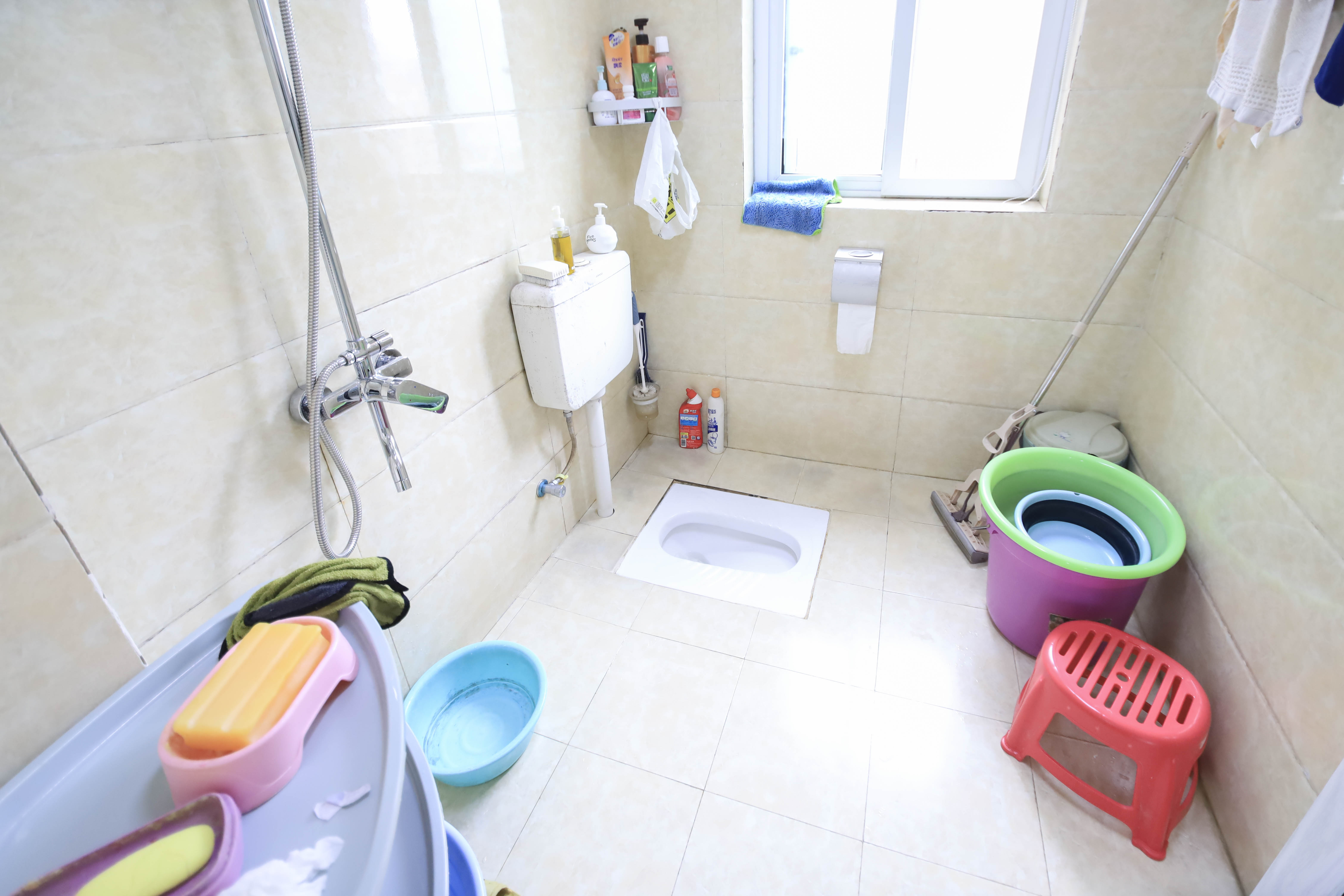 湘府十城(汇财御景湾新寓,汇财国际)  3室1厅1卫    85.0万 湘府十城(汇财御景湾新寓,汇财国际)  3室1厅1卫    85.0万卫生间