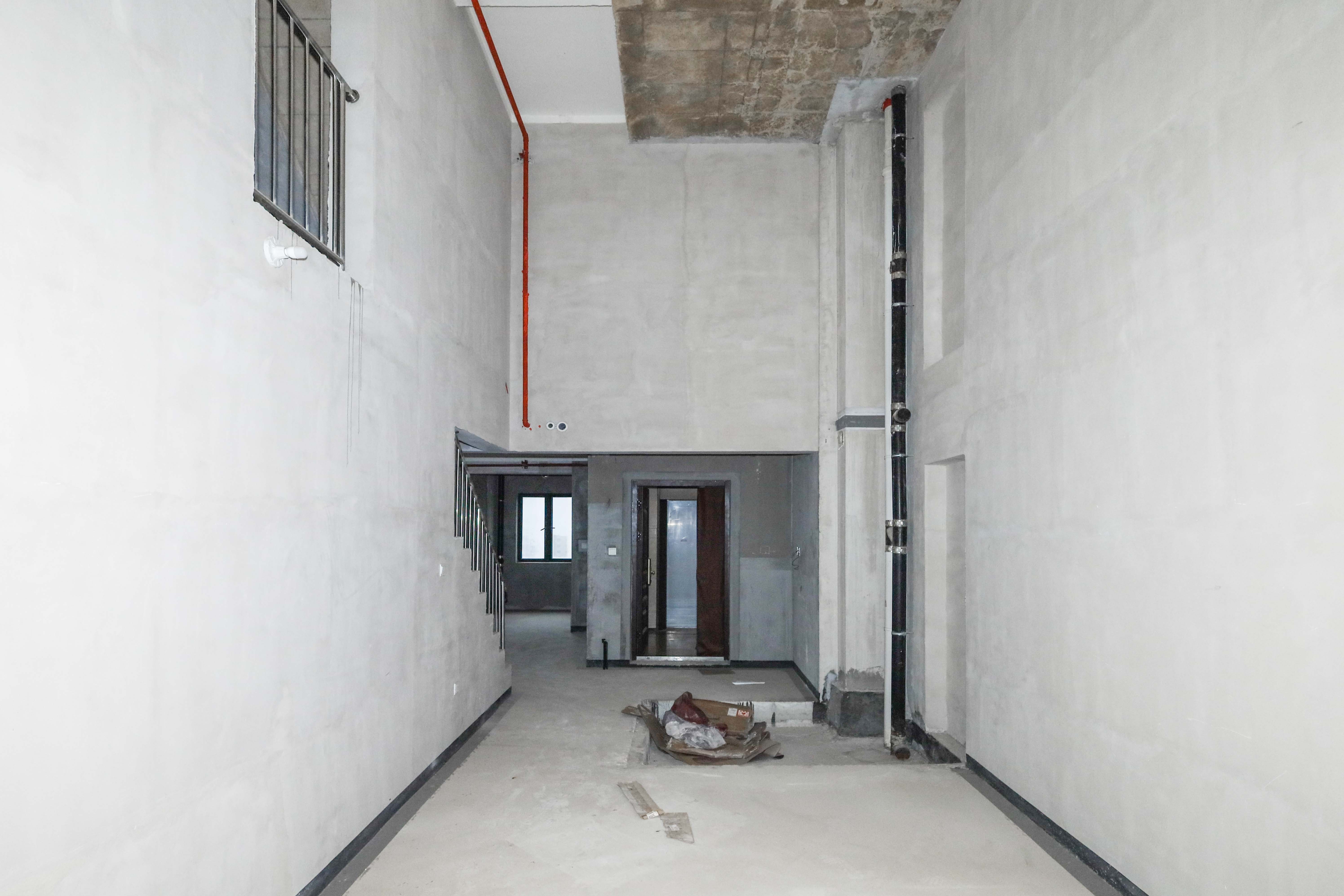 建发央著  4室2厅2卫   296.00万客厅