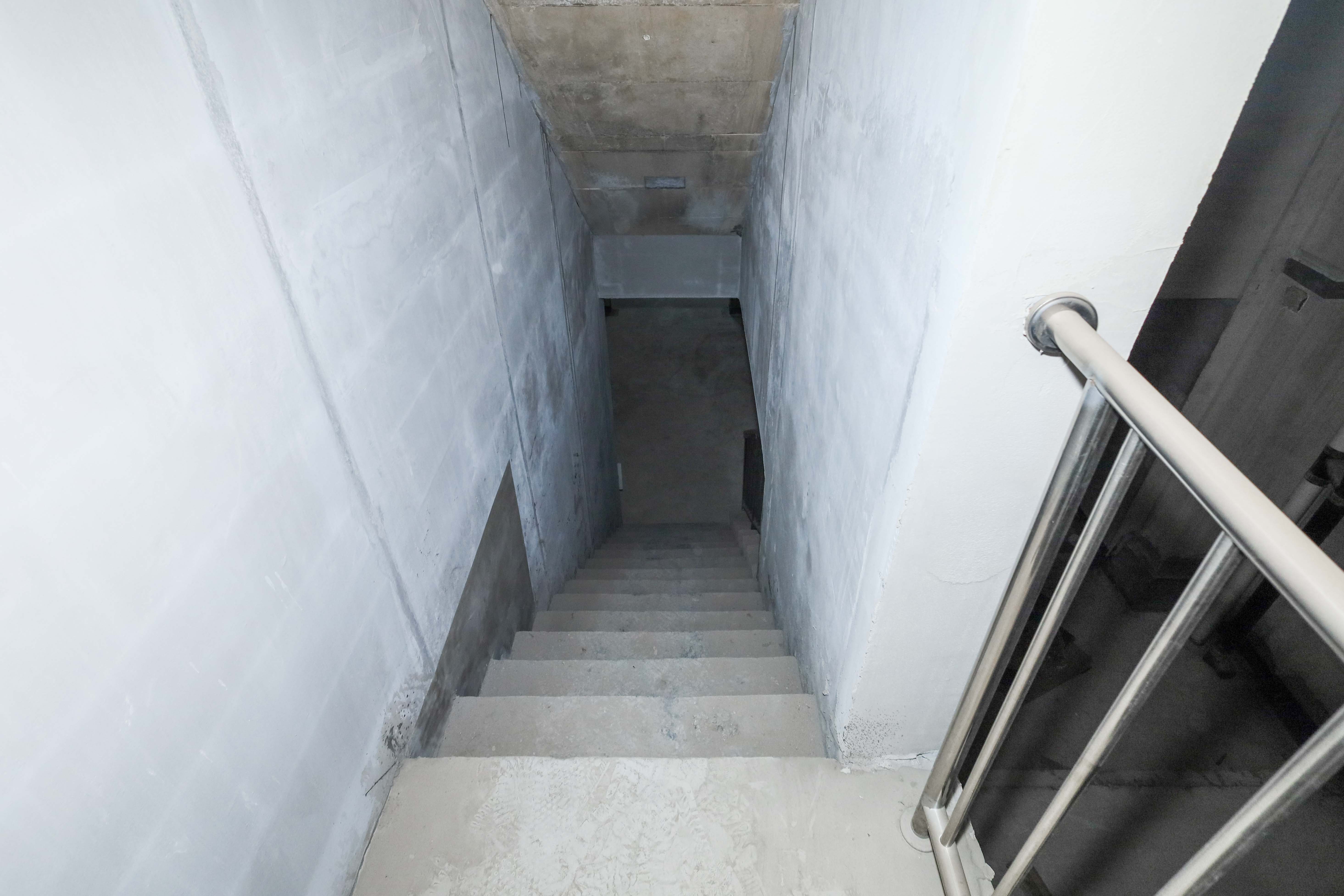 建发央著  4室2厅2卫   296.00万其他
