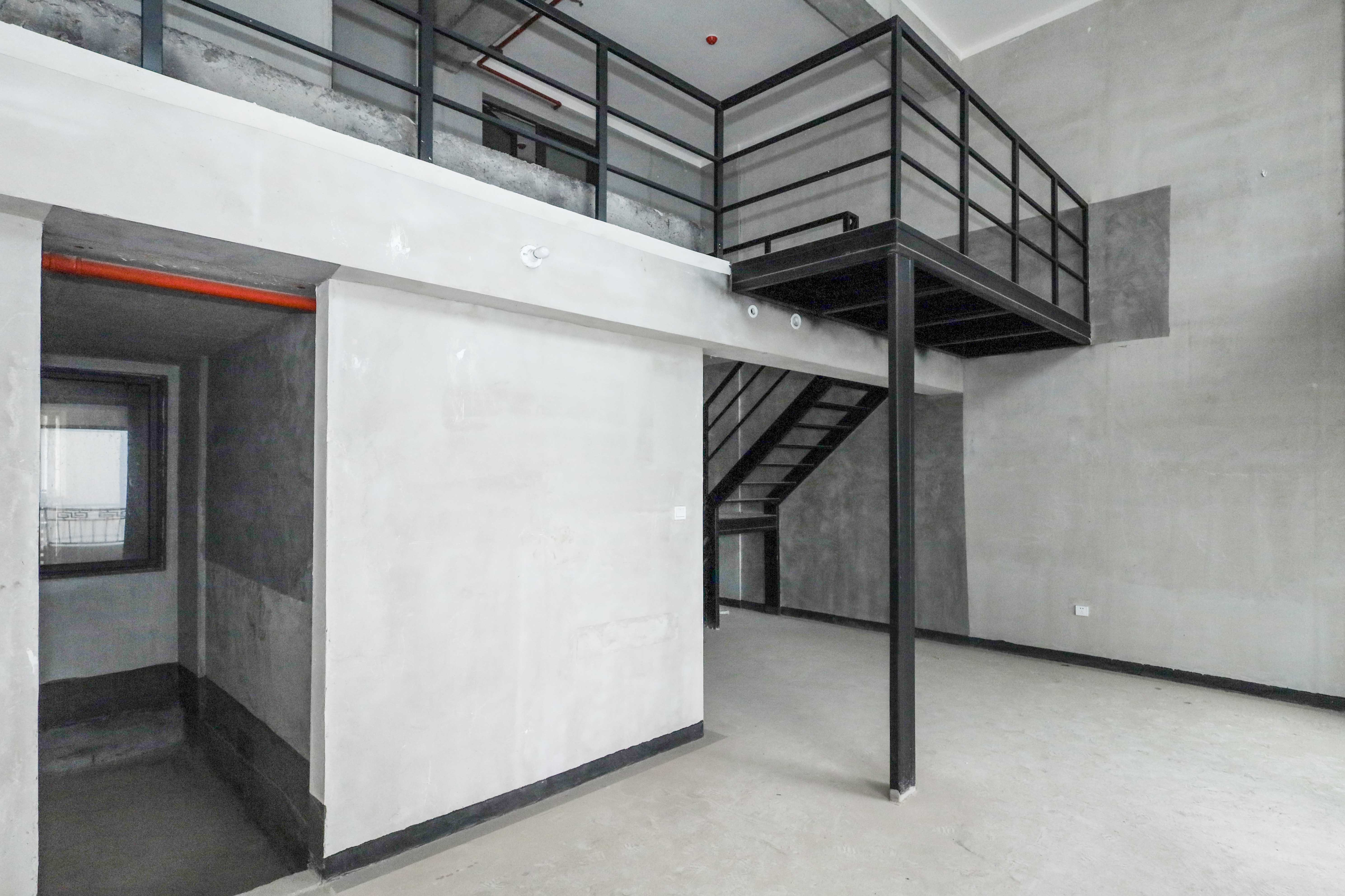 建发央著  4室2厅2卫   207.00万卧室