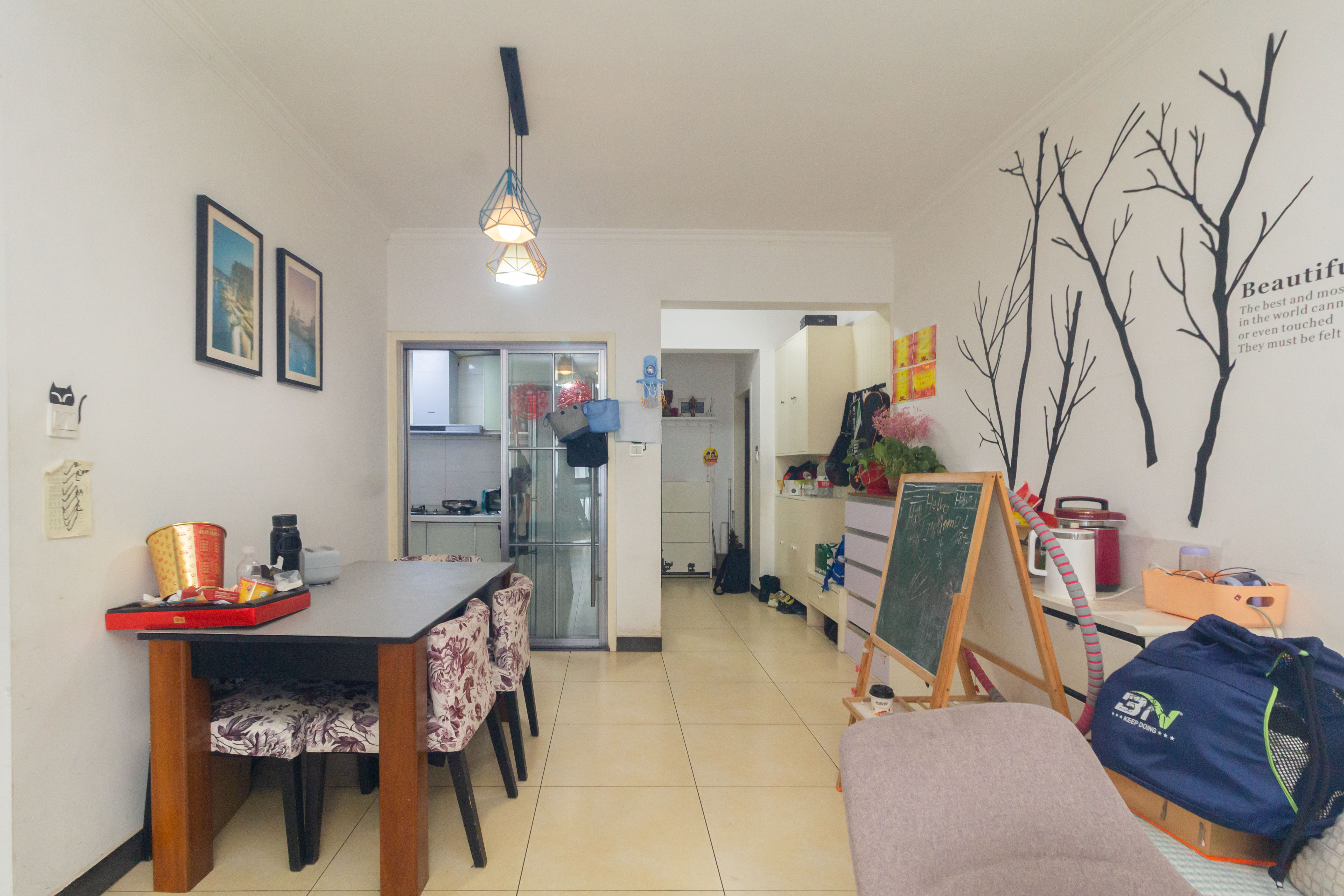 旭辉华庭 3室2厅1卫 42.0万 旭辉华庭 3室2厅1卫 42.0万客厅