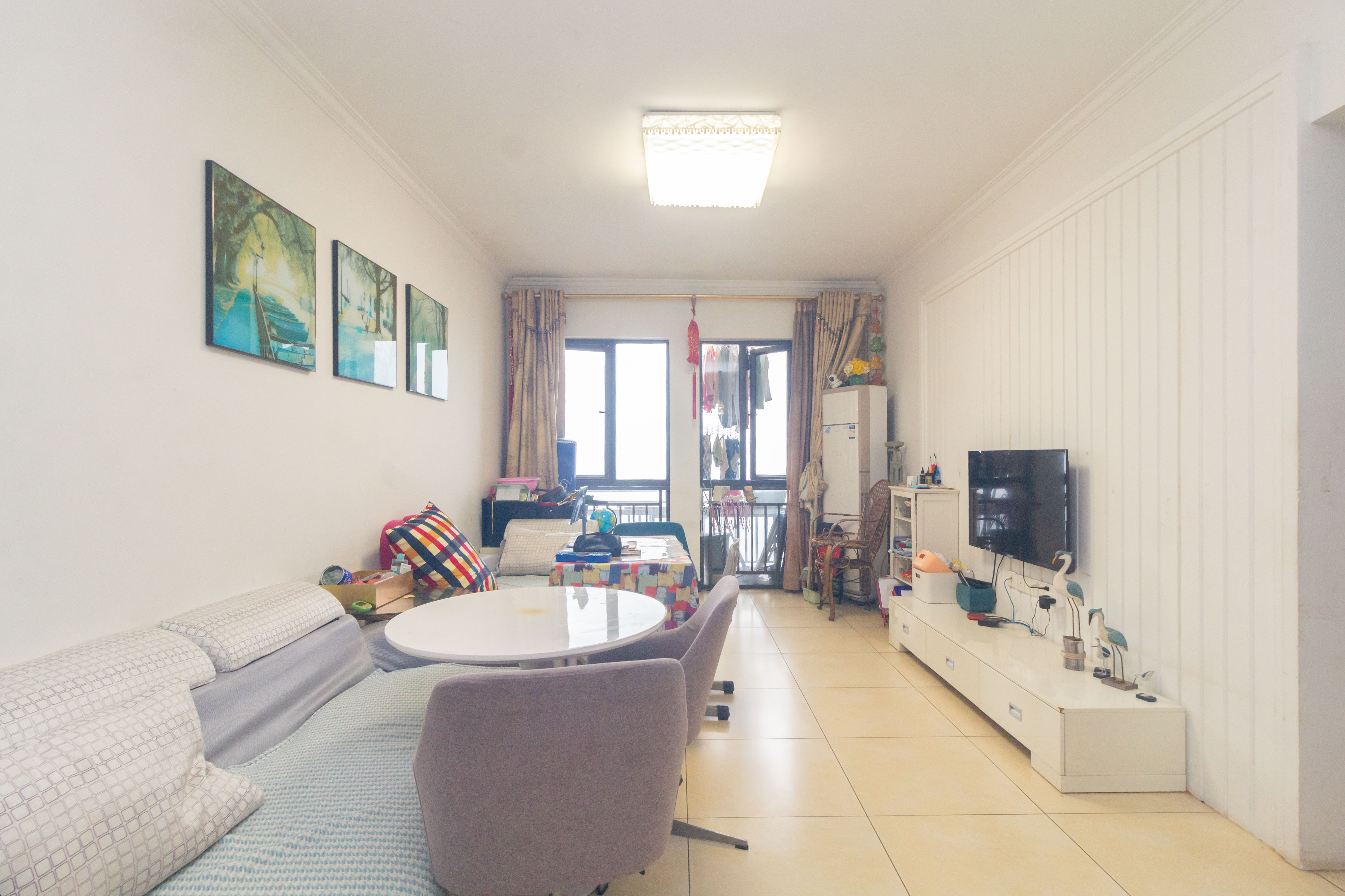 旭辉华庭 3室2厅1卫 42.0万 旭辉华庭 3室2厅1卫 42.0万客厅