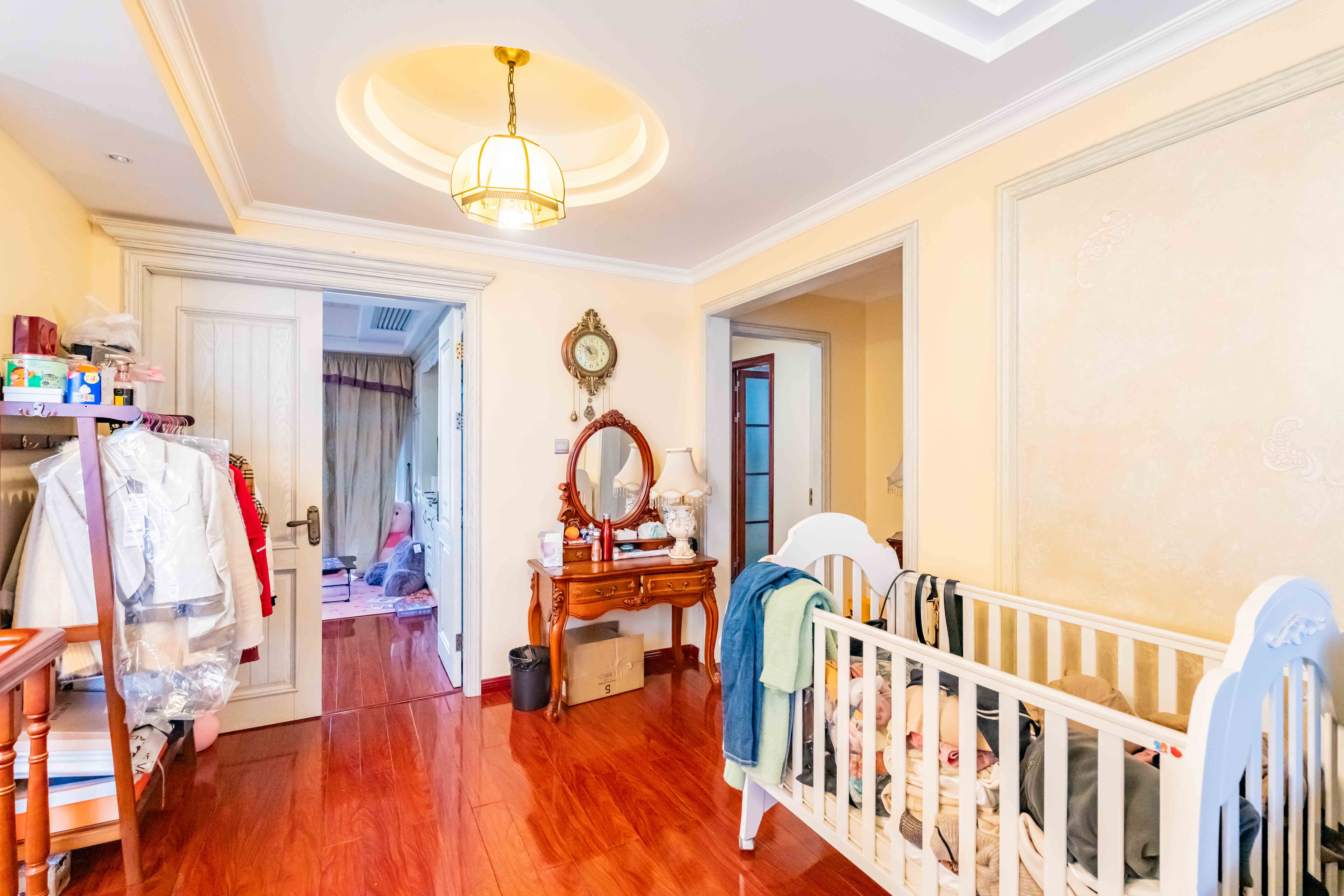 圣爵菲斯  4室2厅3卫    175.0万 圣爵菲斯  4室2厅3卫    175.0万其他