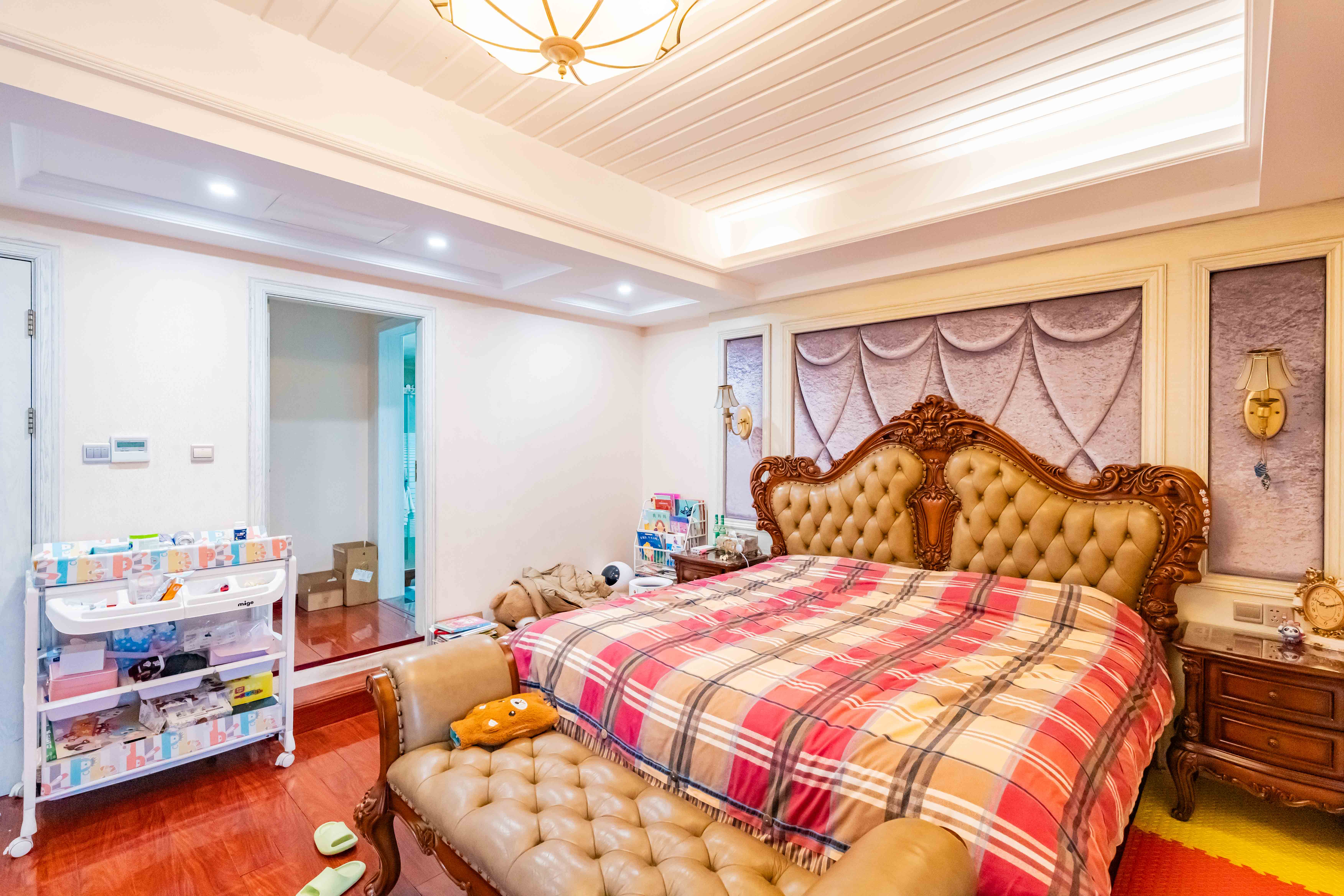 圣爵菲斯  4室2厅3卫    175.0万 圣爵菲斯  4室2厅3卫    175.0万卧室