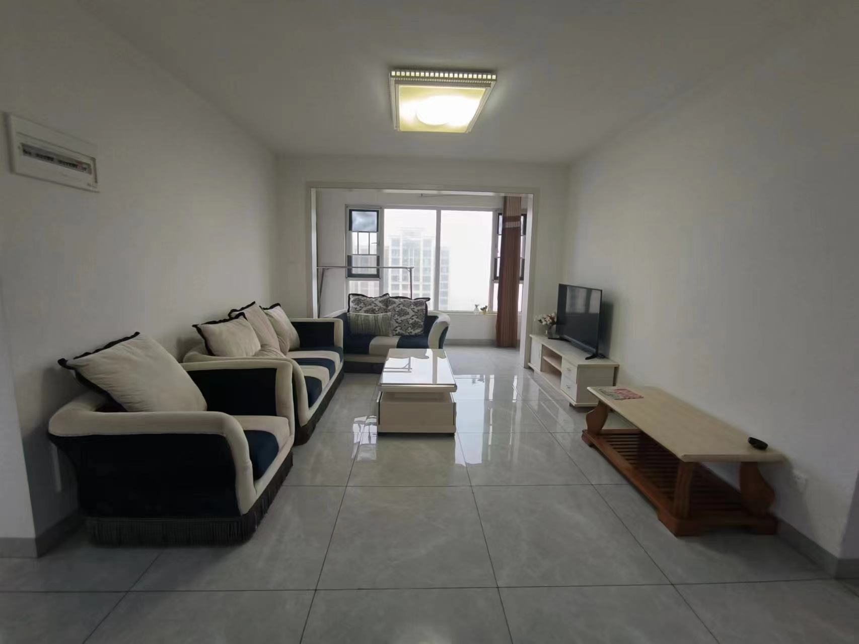 佳兆业金域天下三期 3室2厅2卫 78.8万 佳兆业金域天下三期 3室2厅2卫 78.8万室内图