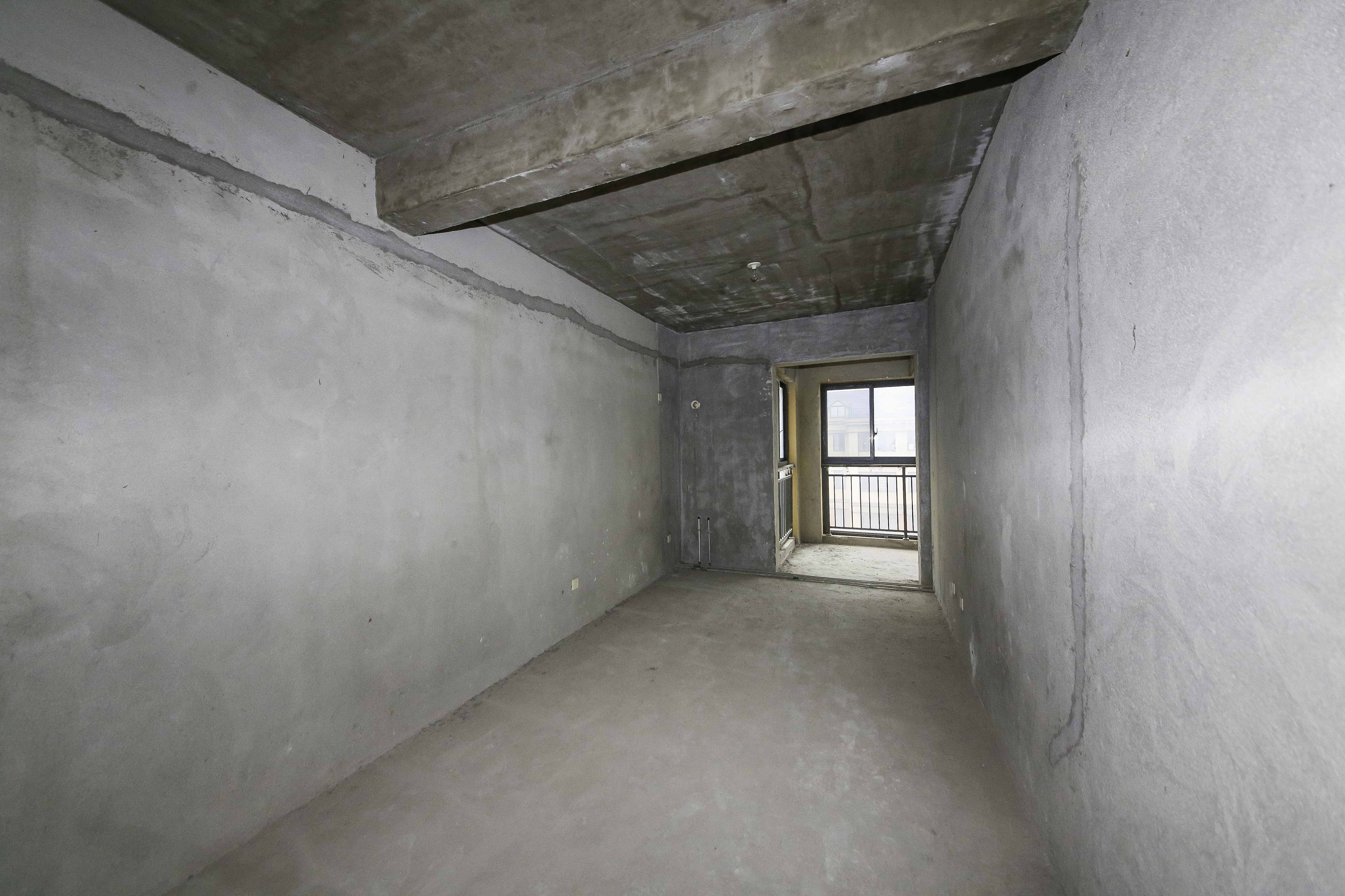 天心金桂园住宅小区  4室2厅2卫   157.00万卧室