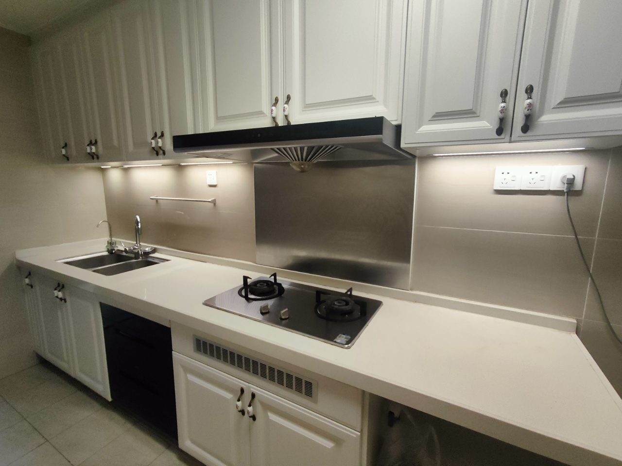 恒大华府 3室2厅2卫 68.0万 恒大华府 3室2厅2卫 68.0万室内图