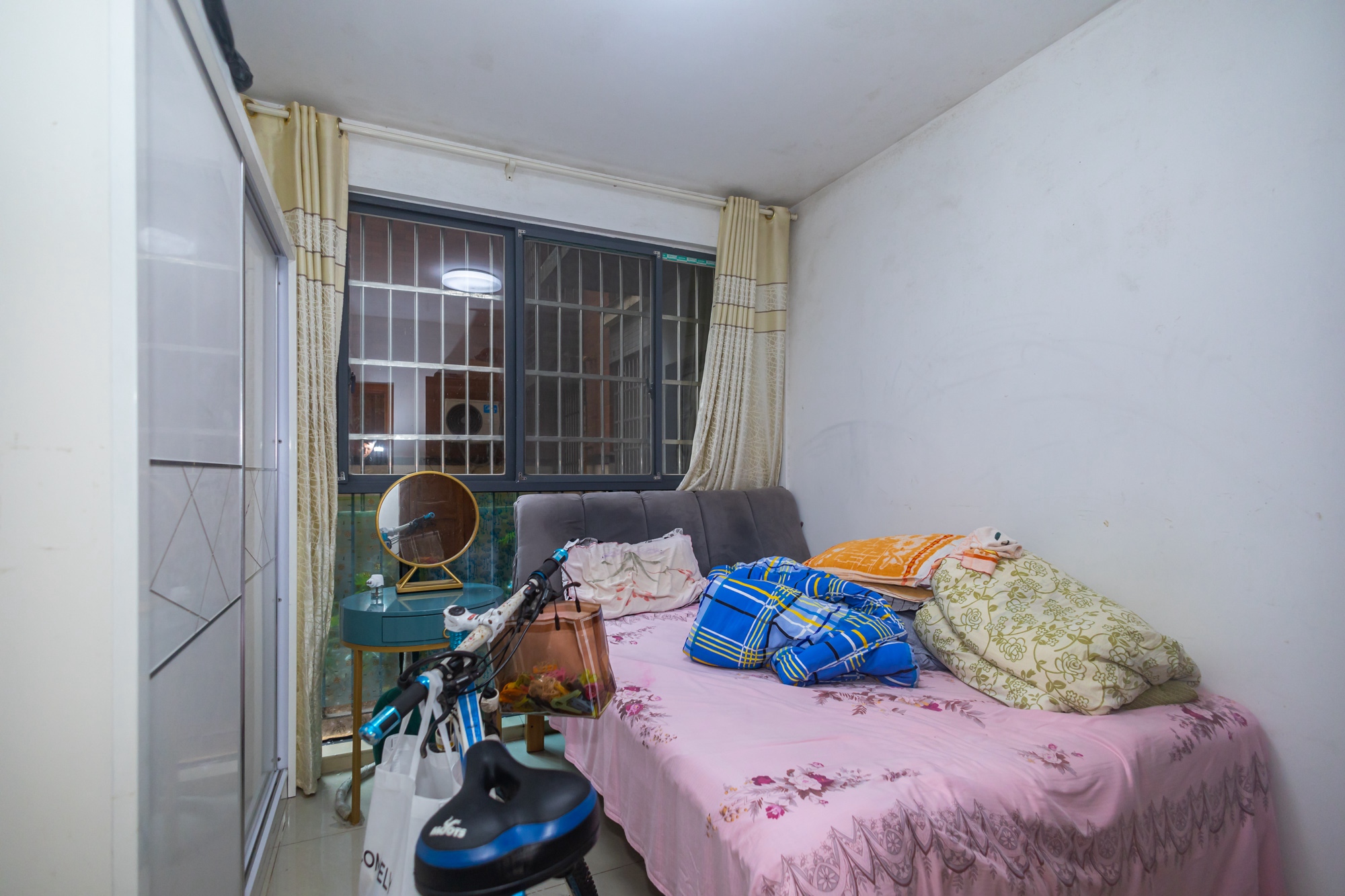 华润凤凰城二期 3室2厅2卫 90.00万 华润凤凰城二期 3室2厅2卫 90.00万卧室