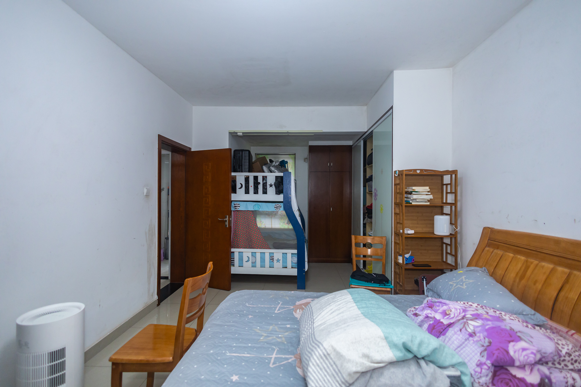 华润凤凰城二期 3室2厅2卫 90.00万 华润凤凰城二期 3室2厅2卫 90.00万卧室