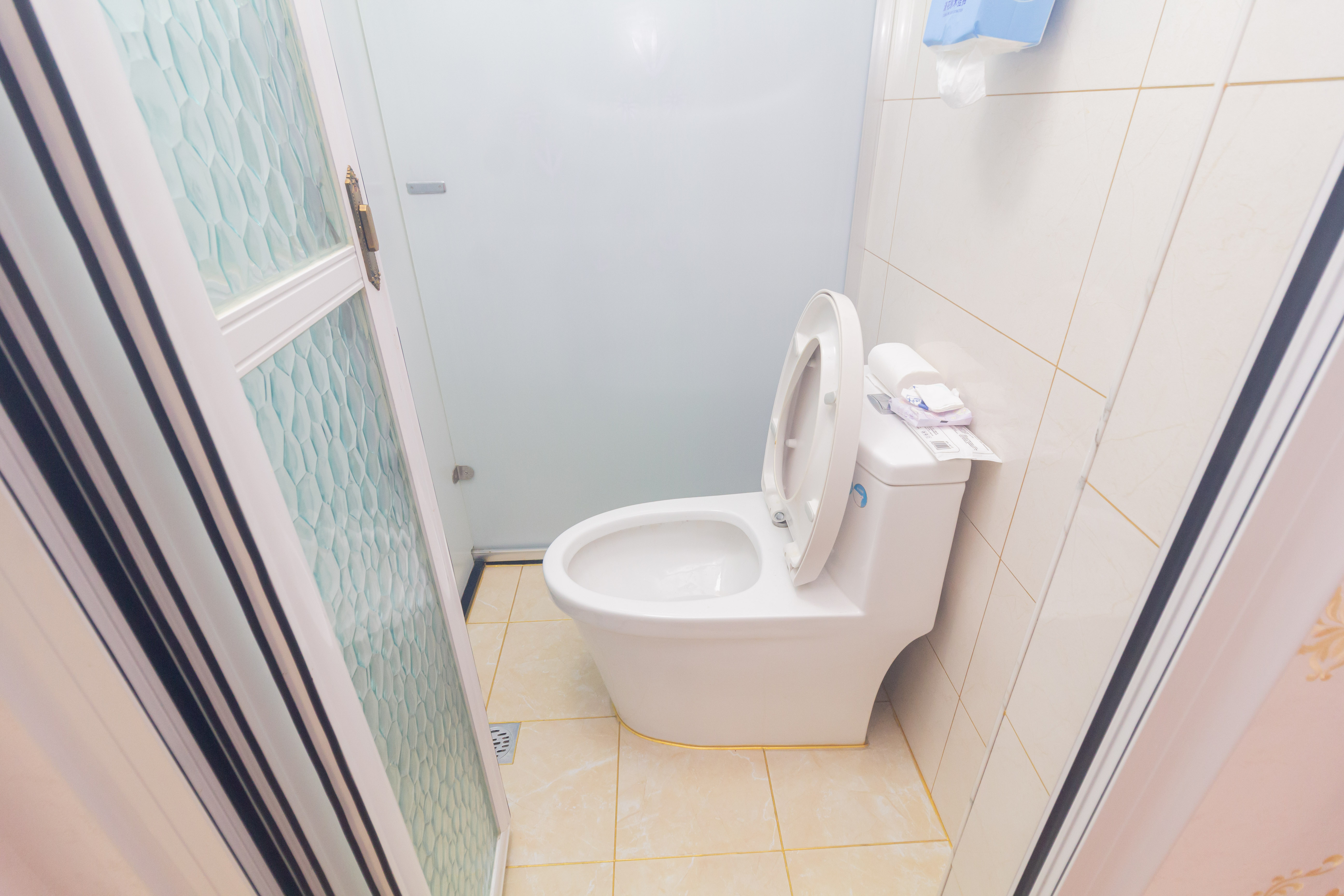 辉宏橄榄城  4室2厅1卫    89.8万 辉宏橄榄城  4室2厅1卫    89.8万卫生间