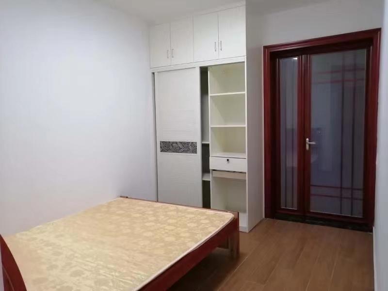 滨湖俊园 3室3厅2卫 3000.00元/月 滨湖俊园 3室3厅2卫 3000.00元/月室内图