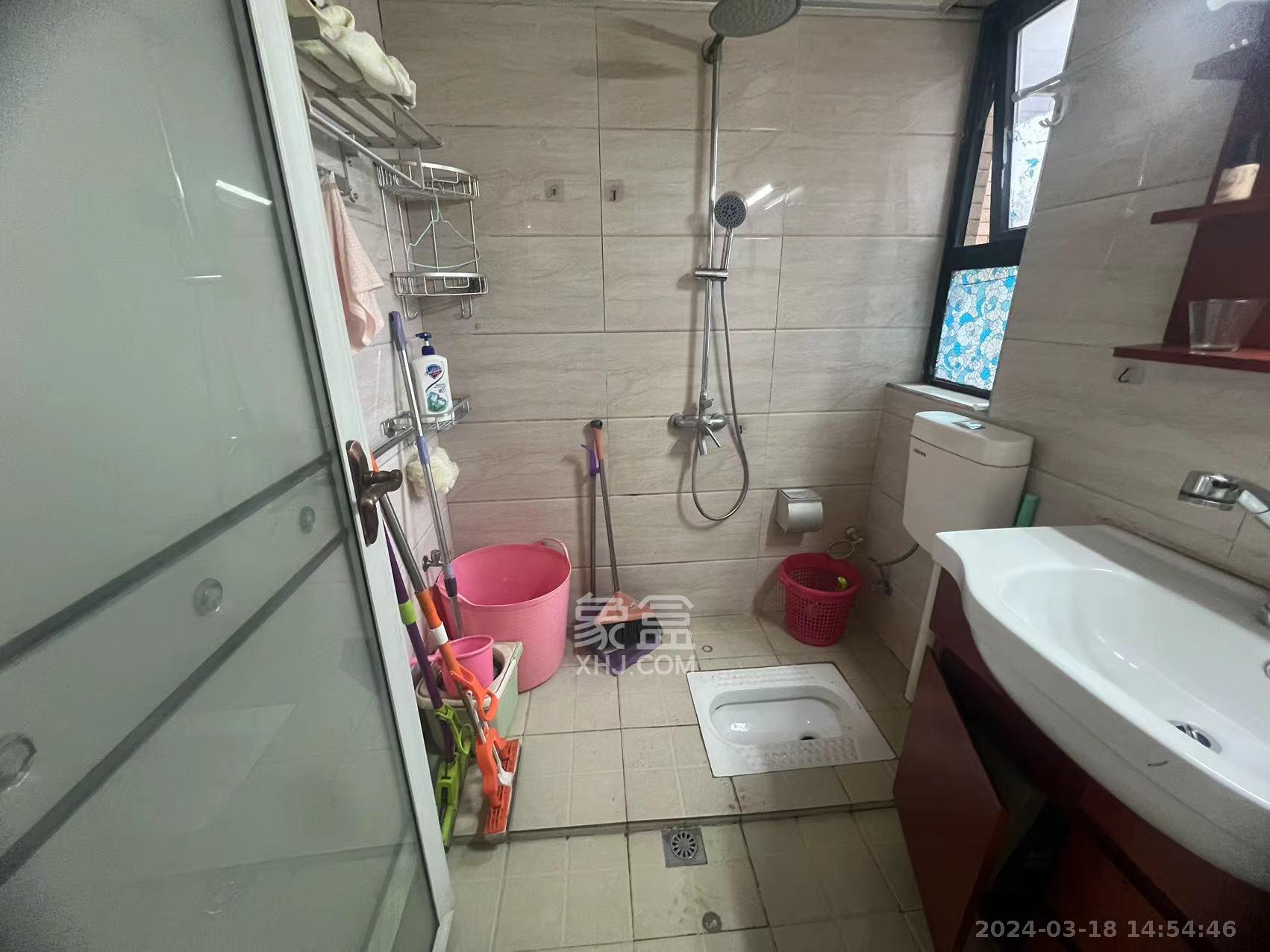 中建麓山和苑  3室2厅1卫   2100.00元/月室内图