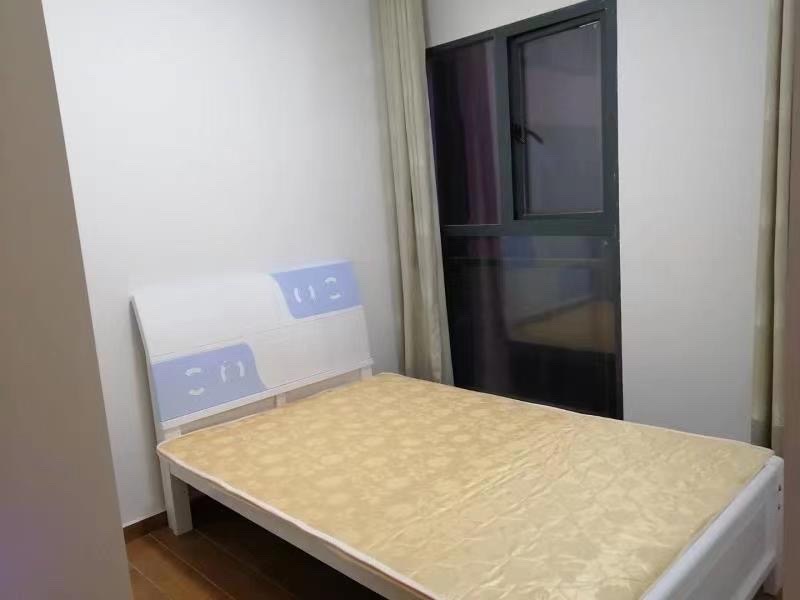 滨湖俊园 3室3厅2卫 3000.00元/月 滨湖俊园 3室3厅2卫 3000.00元/月室内图