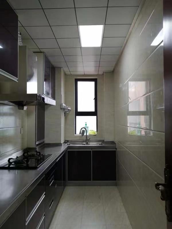 滨湖俊园 3室3厅2卫 3000.00元/月 滨湖俊园 3室3厅2卫 3000.00元/月室内图