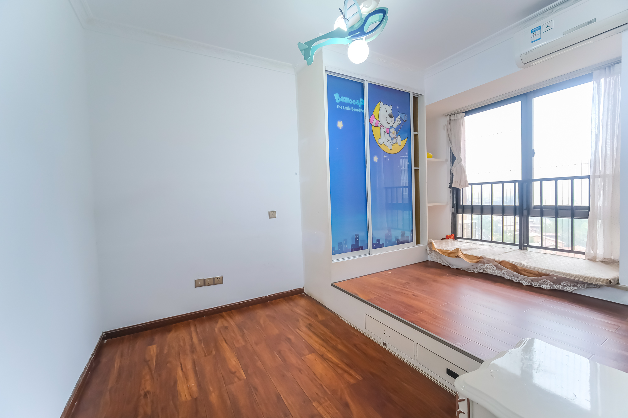 好望谷  2室2厅1卫    57.0万卧室