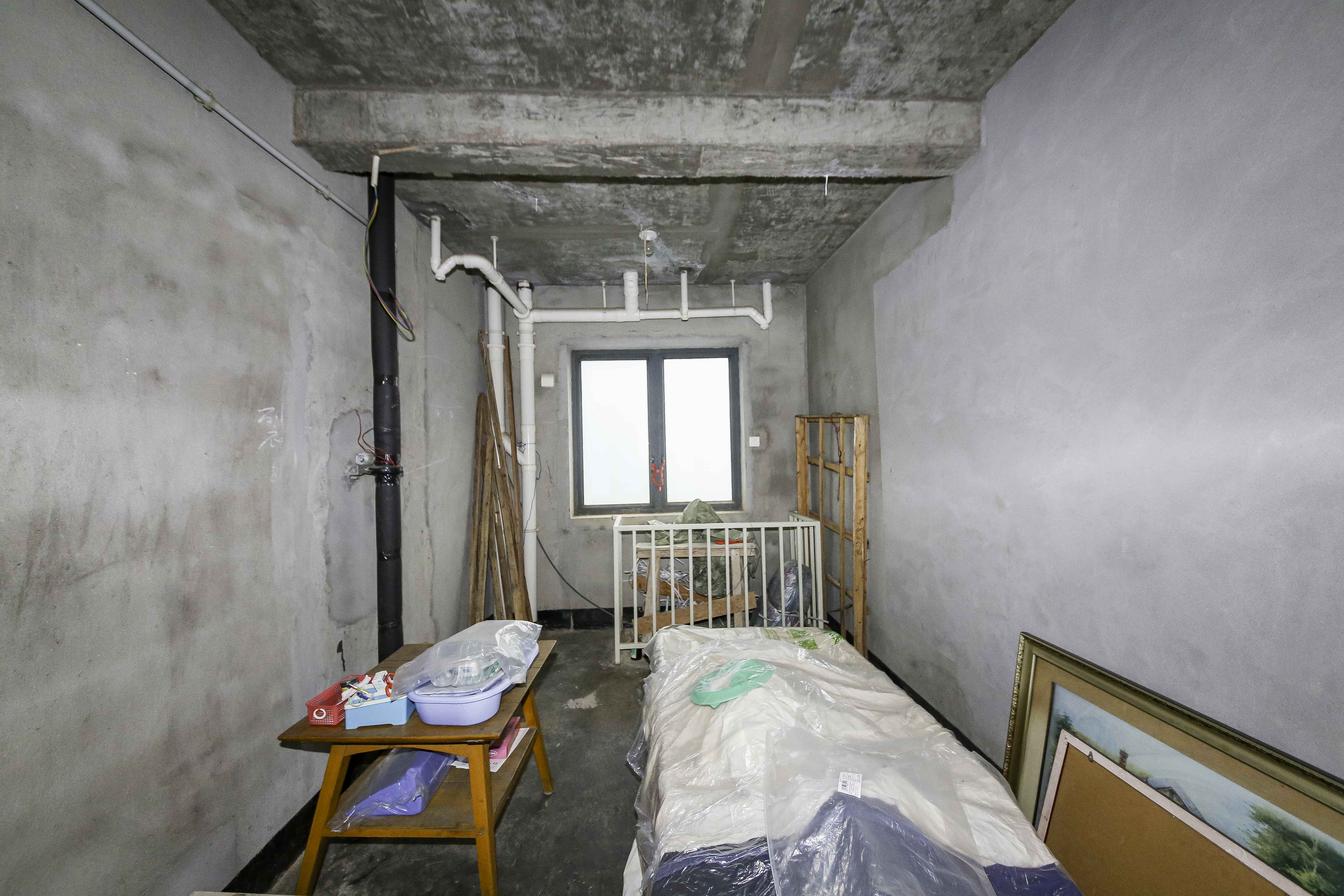 鑫源公寓 5室2厅2卫 280.0万 鑫源公寓 5室2厅2卫 280.0万卫生间