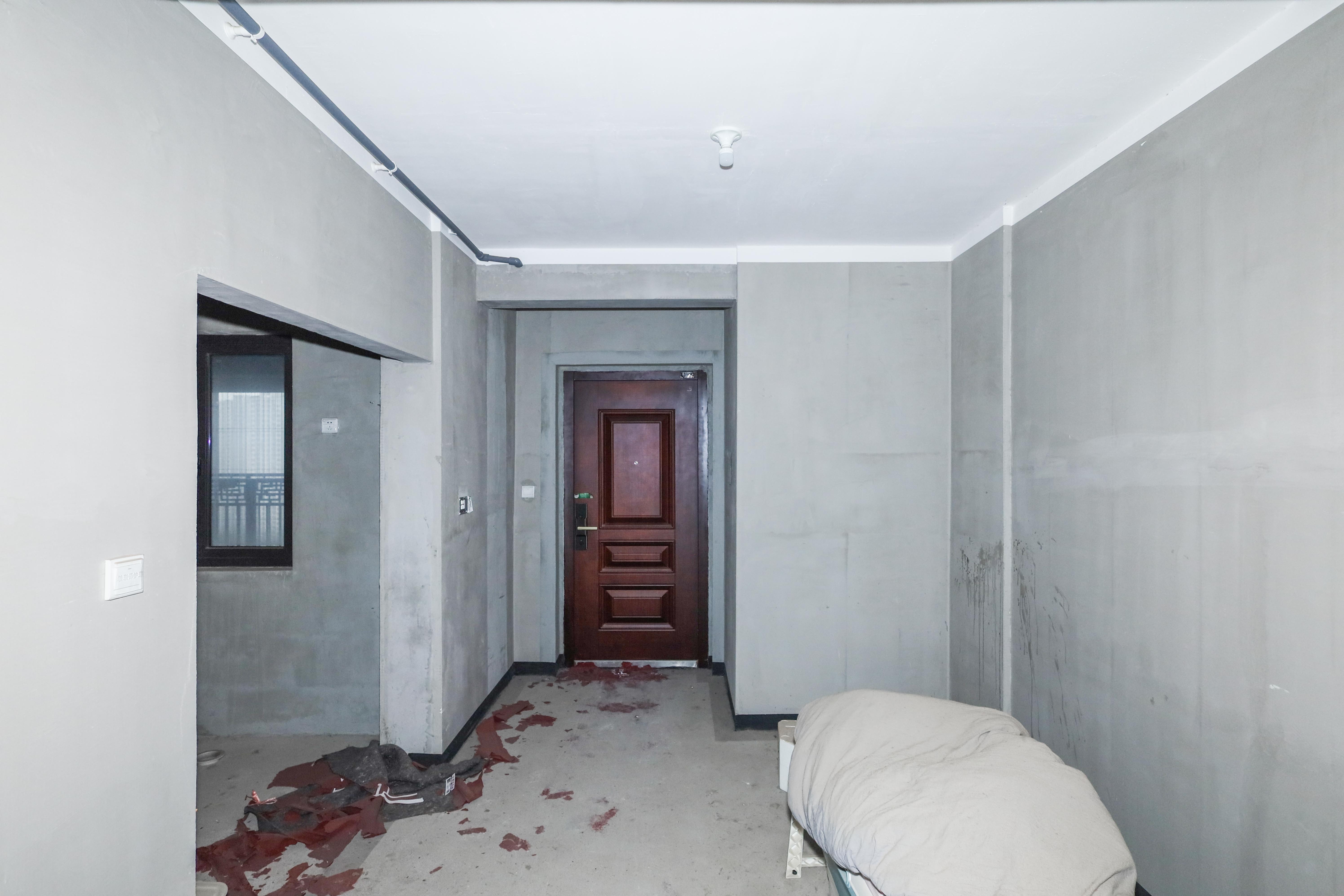 建发央著  3室2厅2卫   175.00万其他
