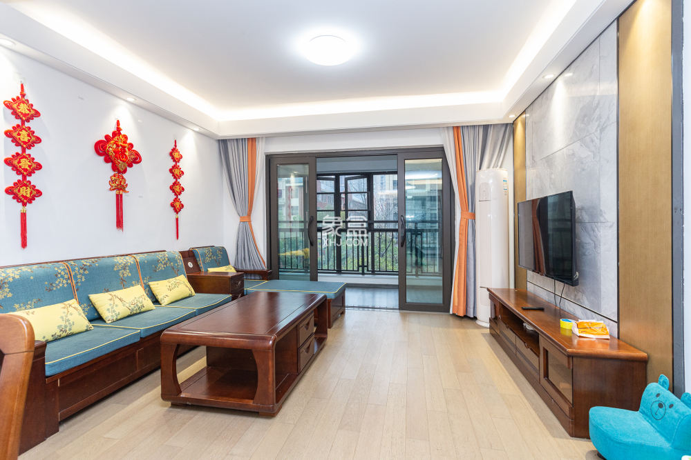 润和滨江府  4室2厅2卫    113.0万