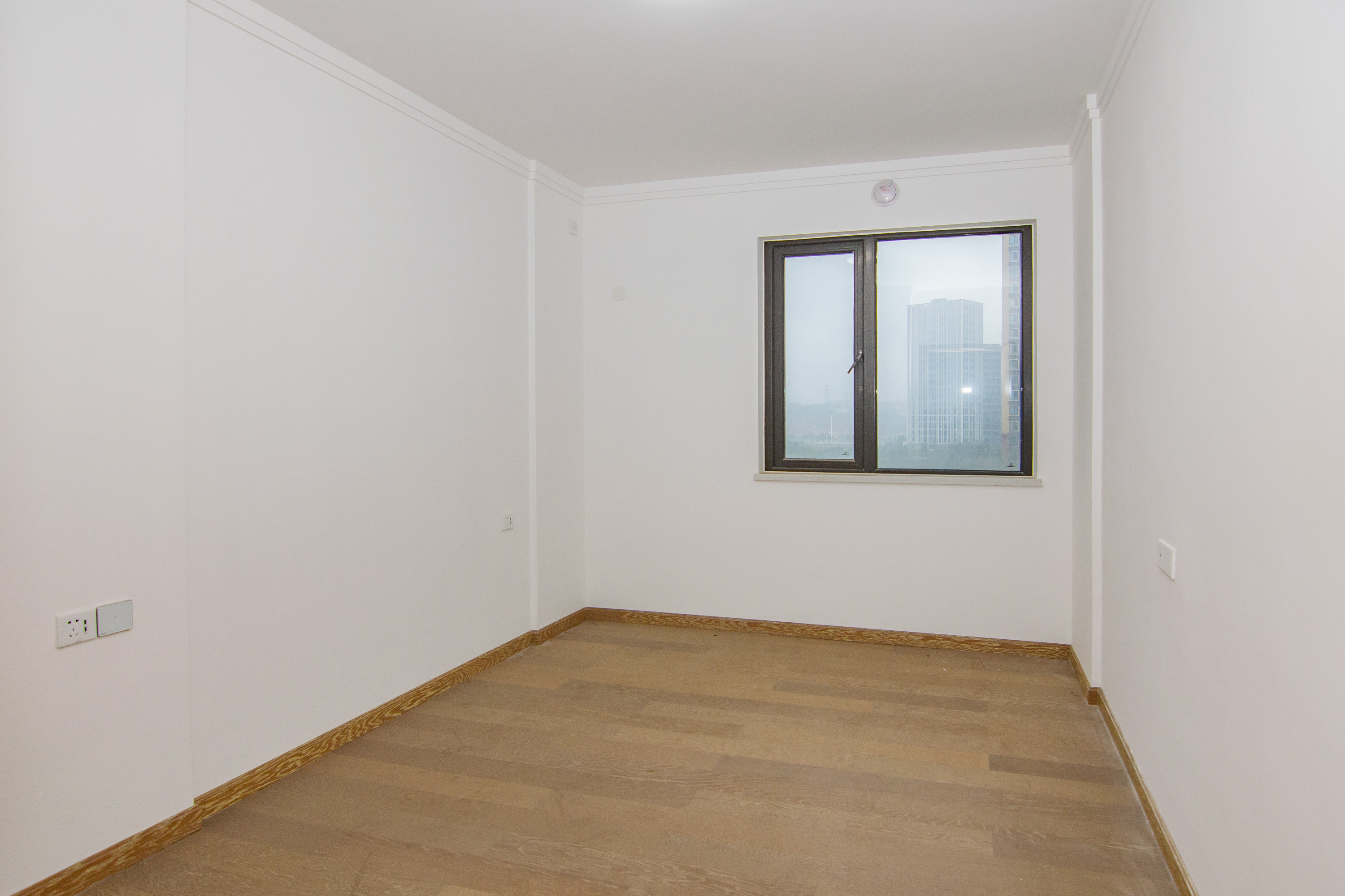 美的翰城  4室2厅2卫    94.0万 美的翰城  4室2厅2卫    94.0万卧室