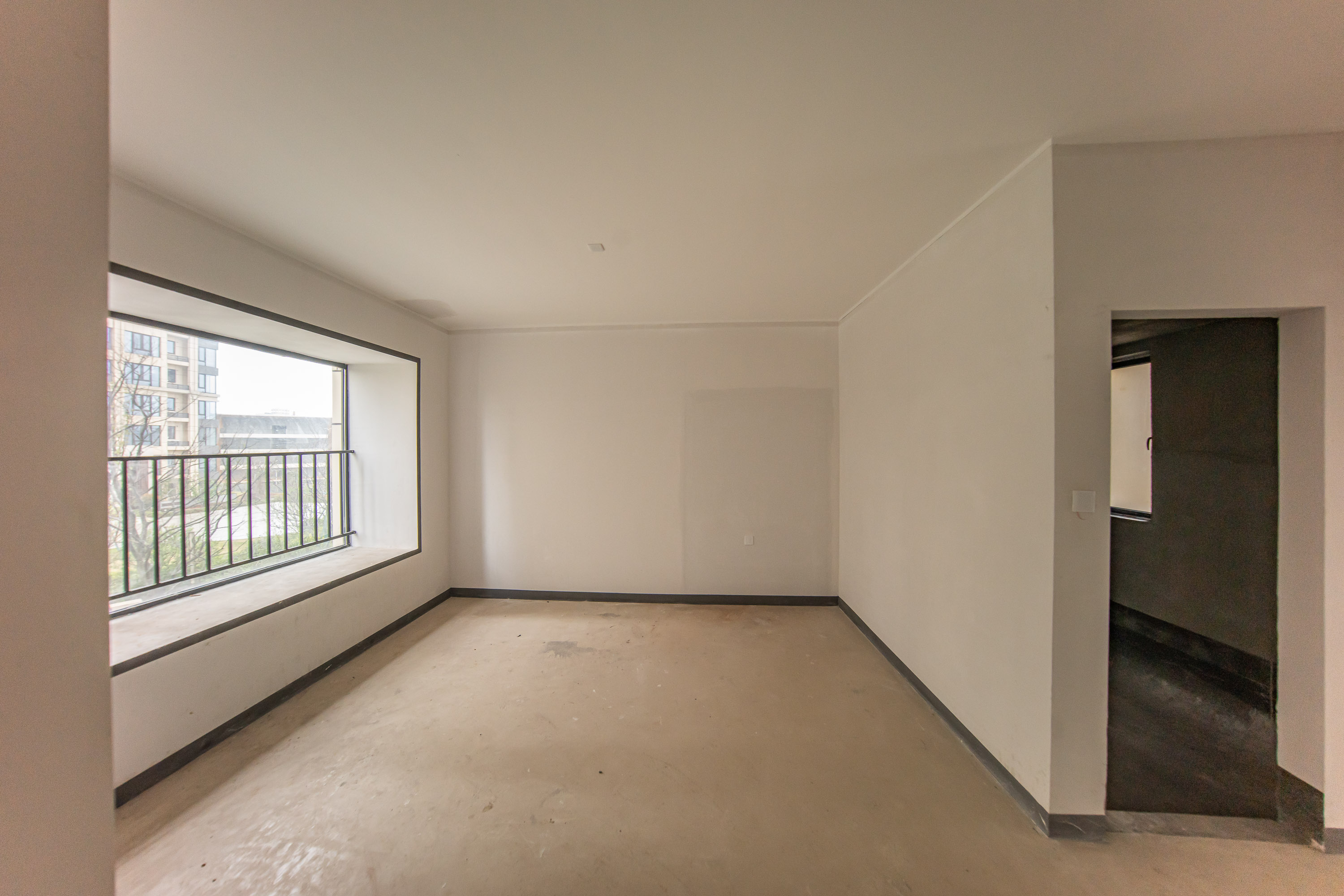 建投象山国际  4室2厅2卫    171.5万 建投象山国际  4室2厅2卫    171.5万卧室