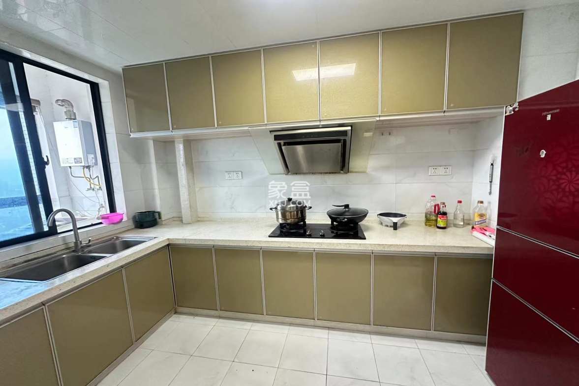 龙腾国际 3室2厅1卫 68.8万 龙腾国际 3室2厅1卫 68.8万室内图