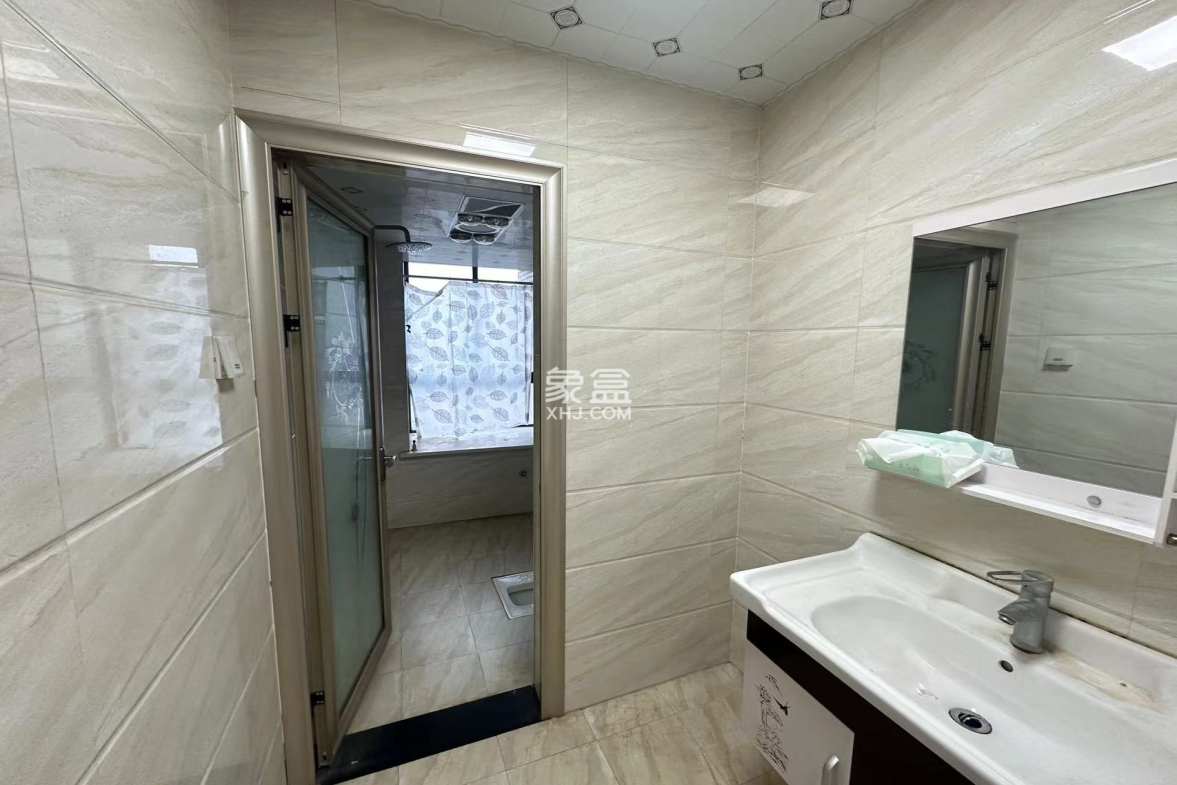 龙腾国际 3室2厅1卫 68.8万 龙腾国际 3室2厅1卫 68.8万室内图