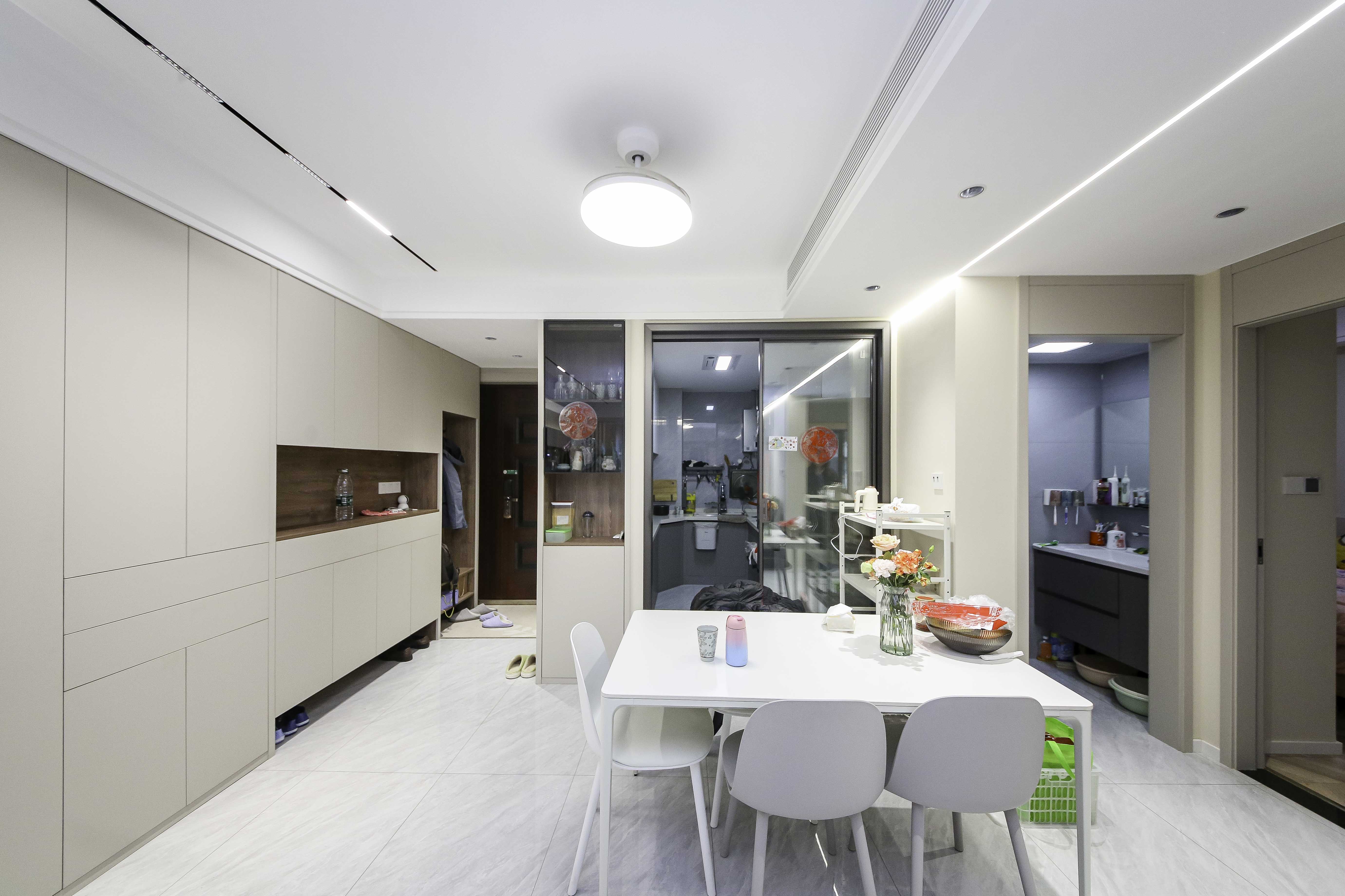 香缇雅苑（鑫远翡丽郡二期）  3室2厅2卫    148.0万客厅