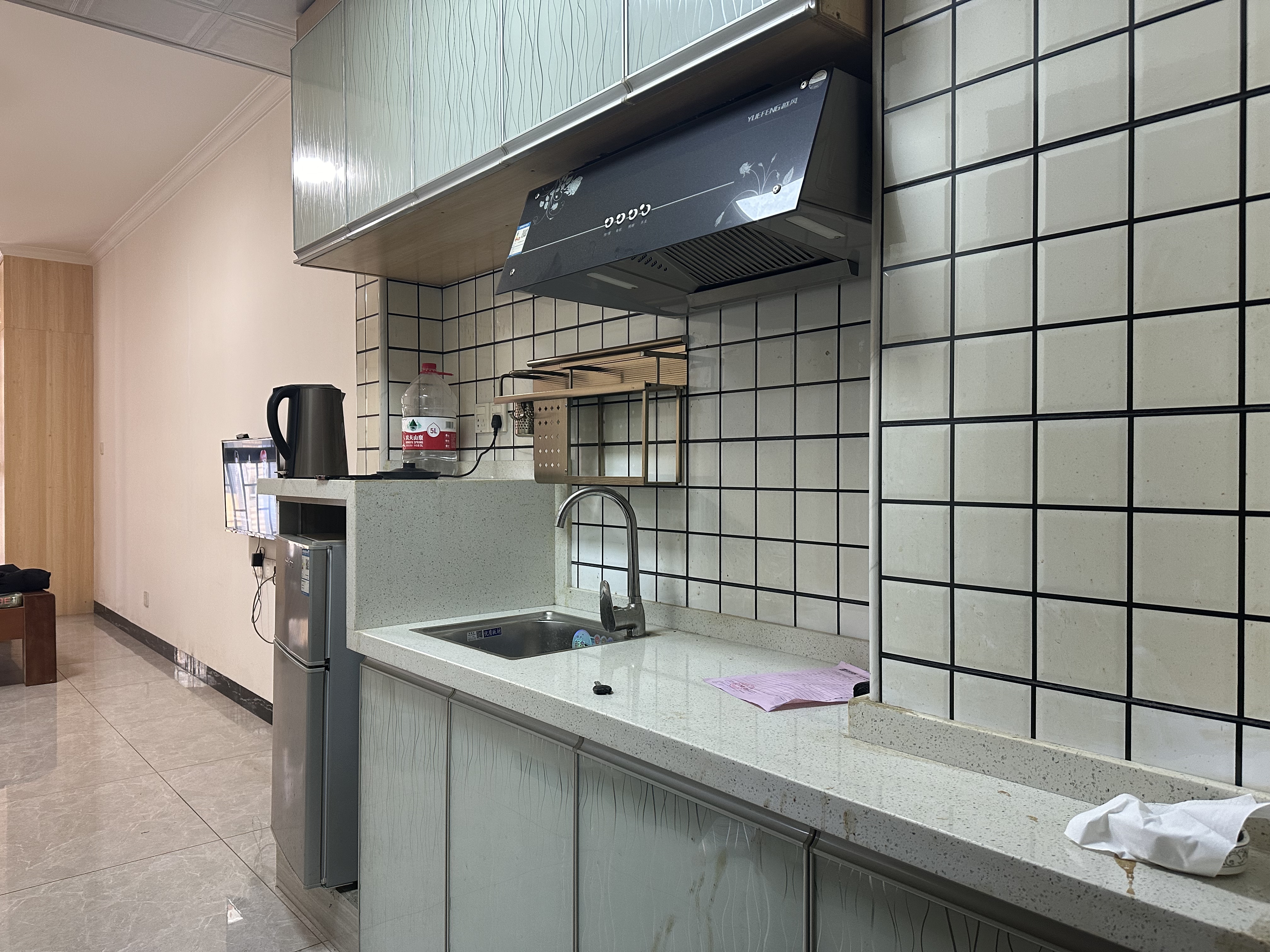 珠江愉景新城  1室1厅1卫   1200.00元/月室内图