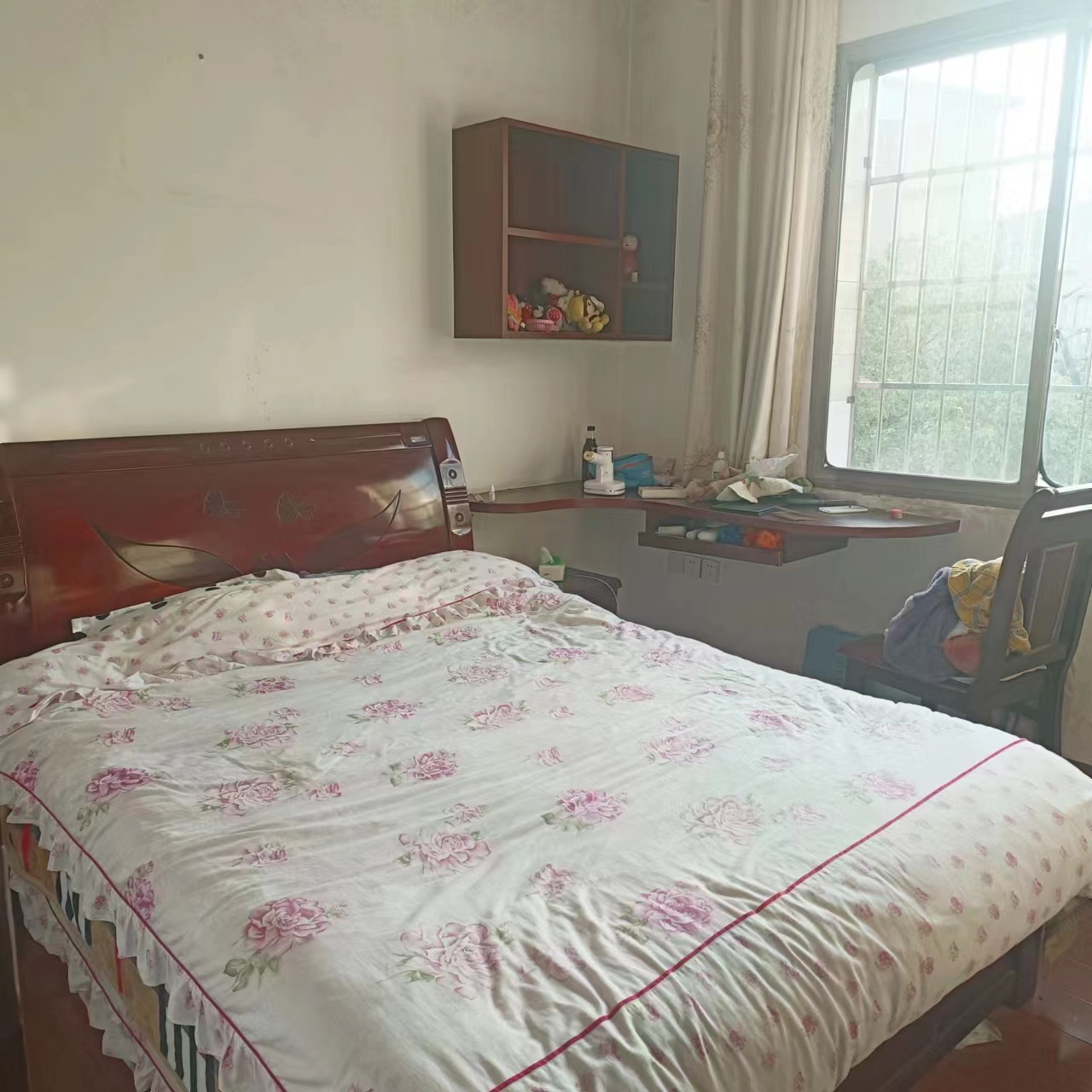 建设新村 3室2厅2卫 1200.00元/月 建设新村 3室2厅2卫 1200.00元/月室内图