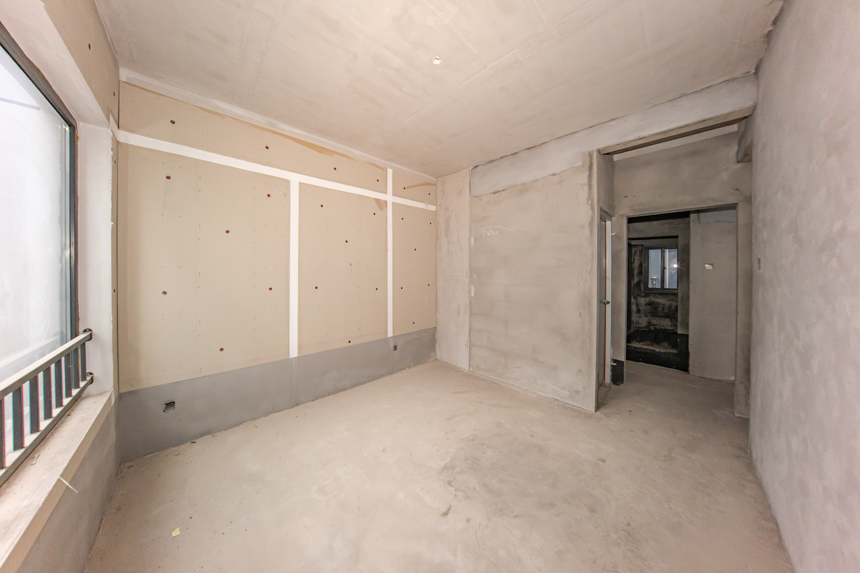 蔷薇国际  3室2厅2卫    70.0万卧室