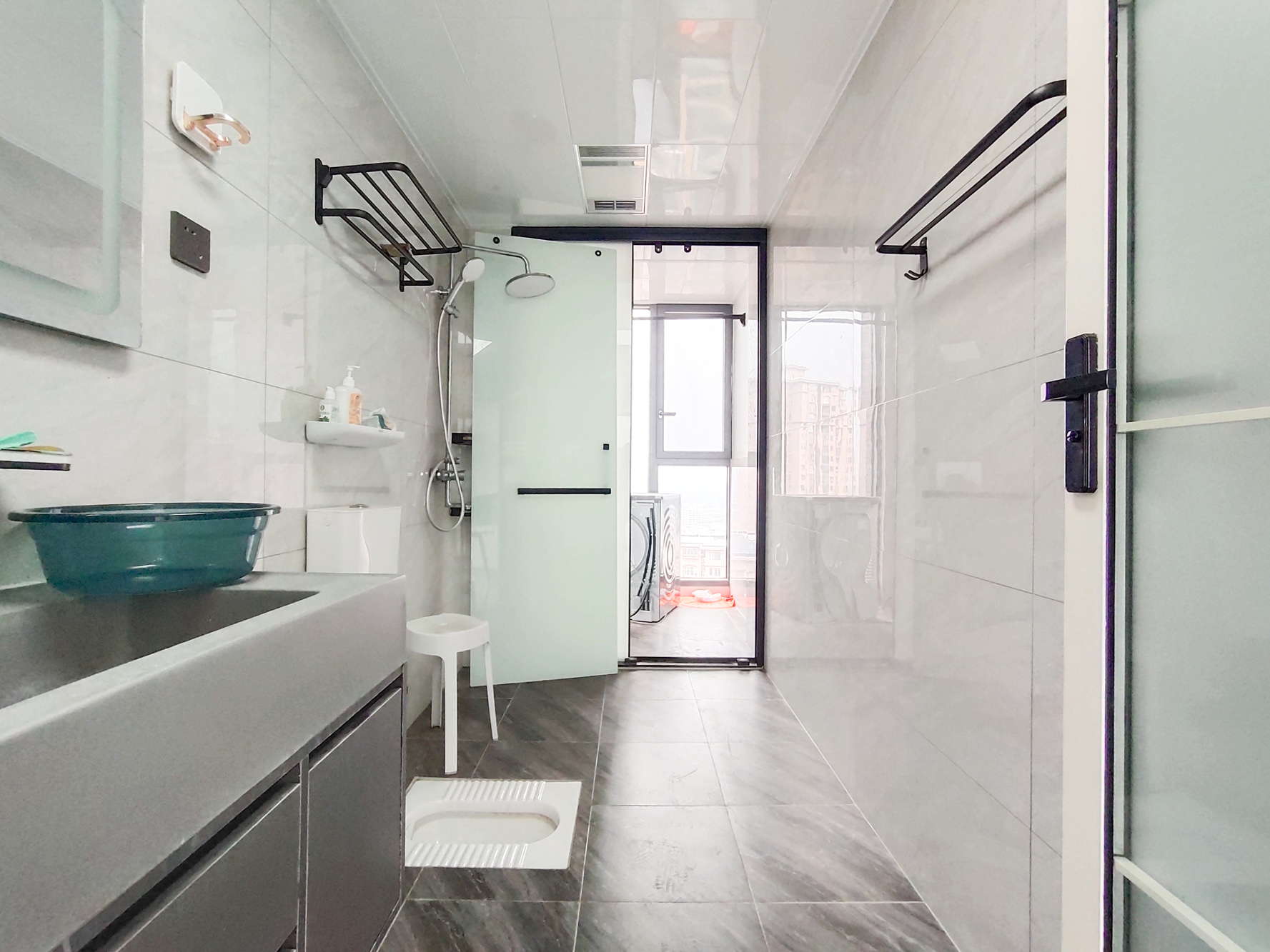 中安善化国际  4室2厅2卫    79.8万 中安善化国际  4室2厅2卫    79.8万卫生间