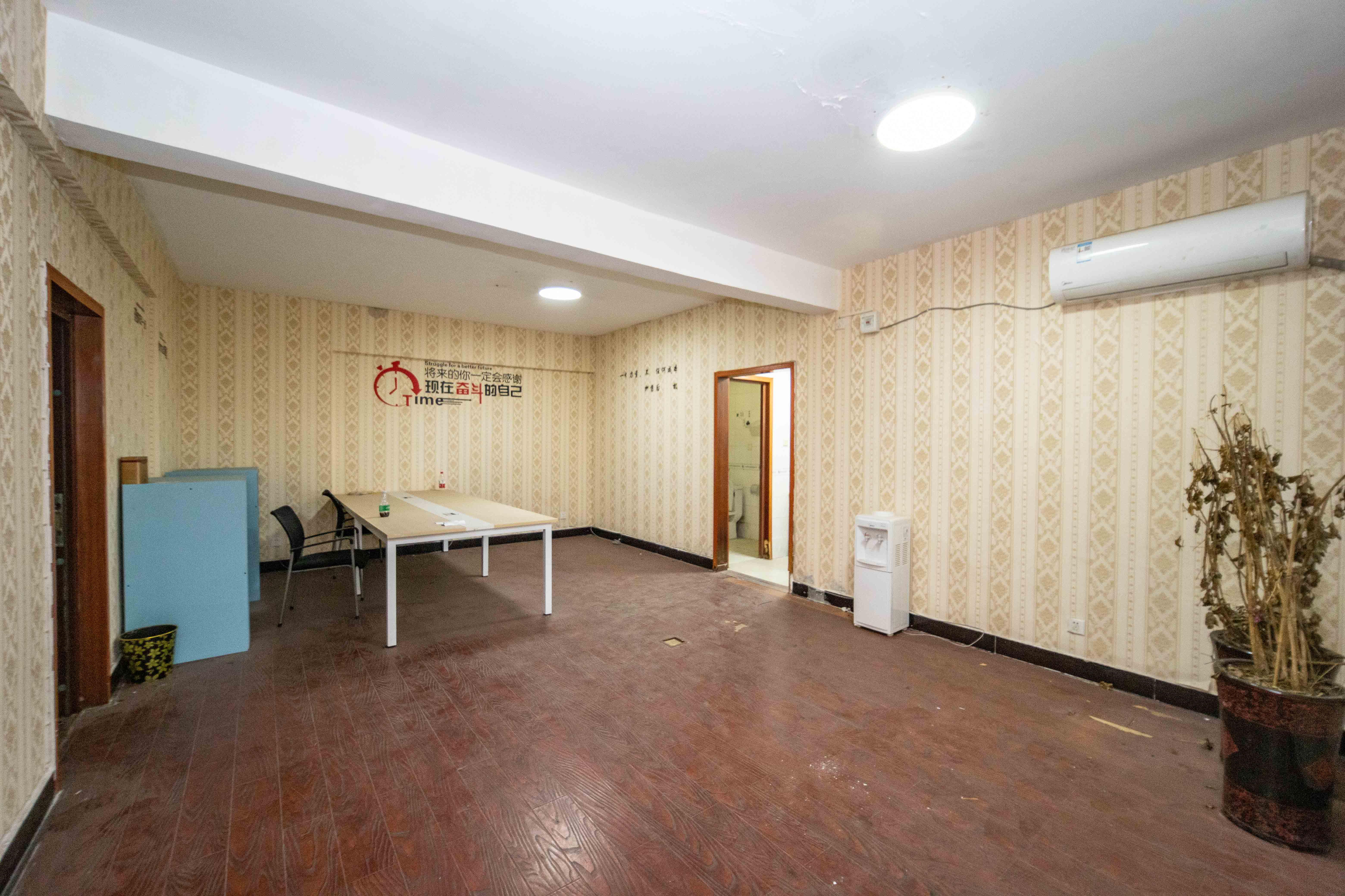 上河国际A座 2室1厅1卫 47.0万 上河国际A座 2室1厅1卫 47.0万客厅