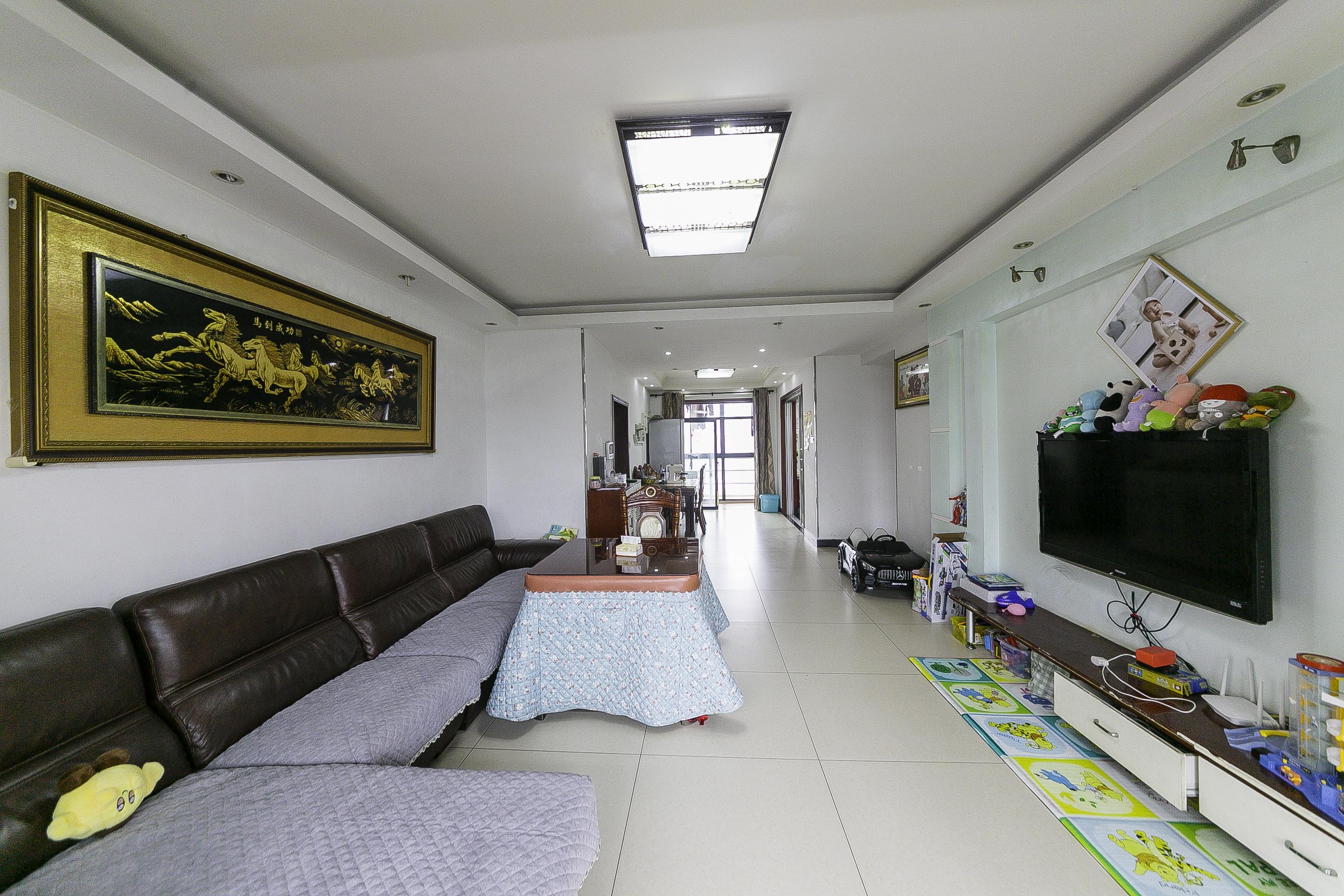 鑫远湘府华城  4室2厅1卫    150.0万 鑫远湘府华城  4室2厅1卫    150.0万客厅