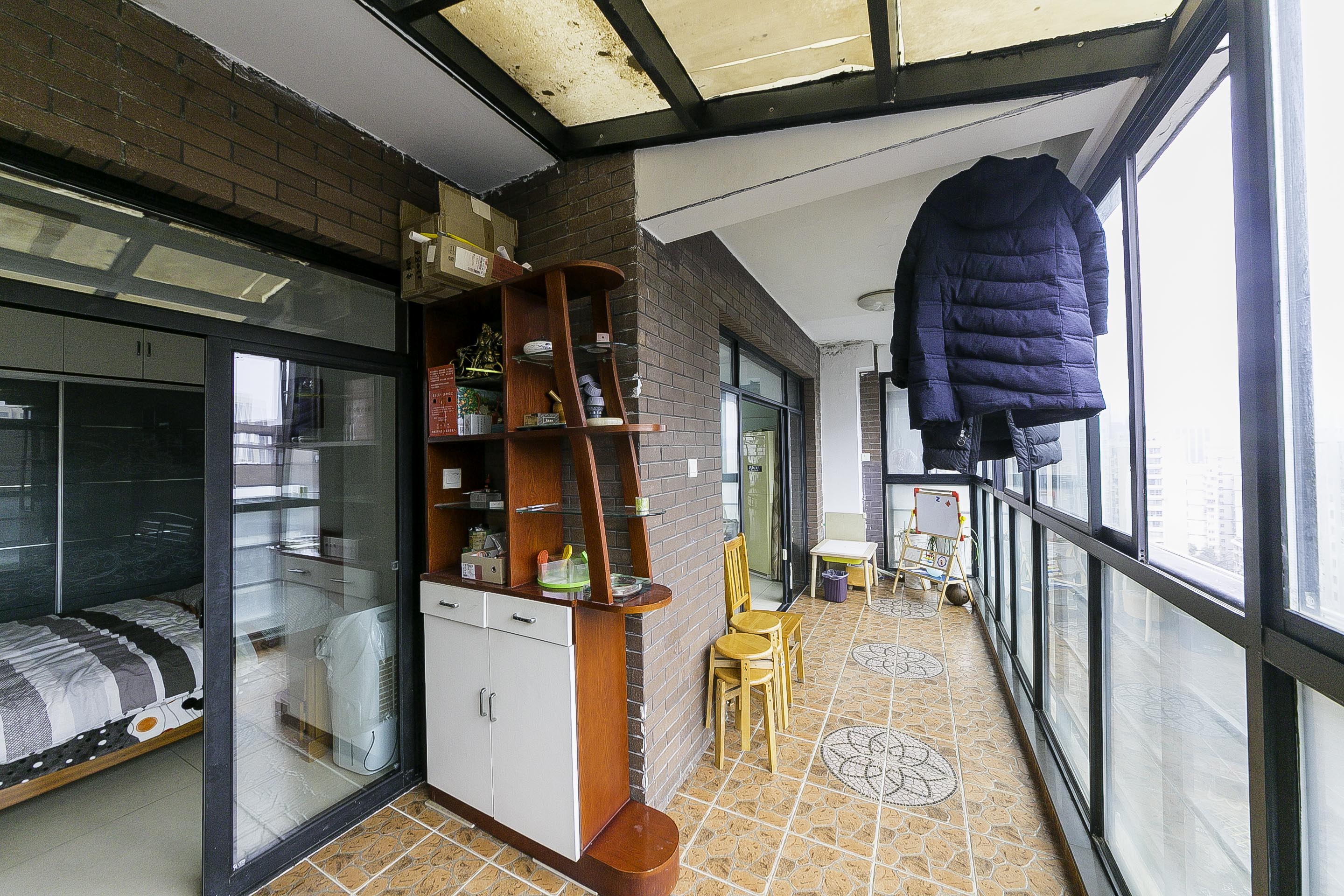 鑫远湘府华城  4室2厅1卫    150.0万 鑫远湘府华城  4室2厅1卫    150.0万阳台