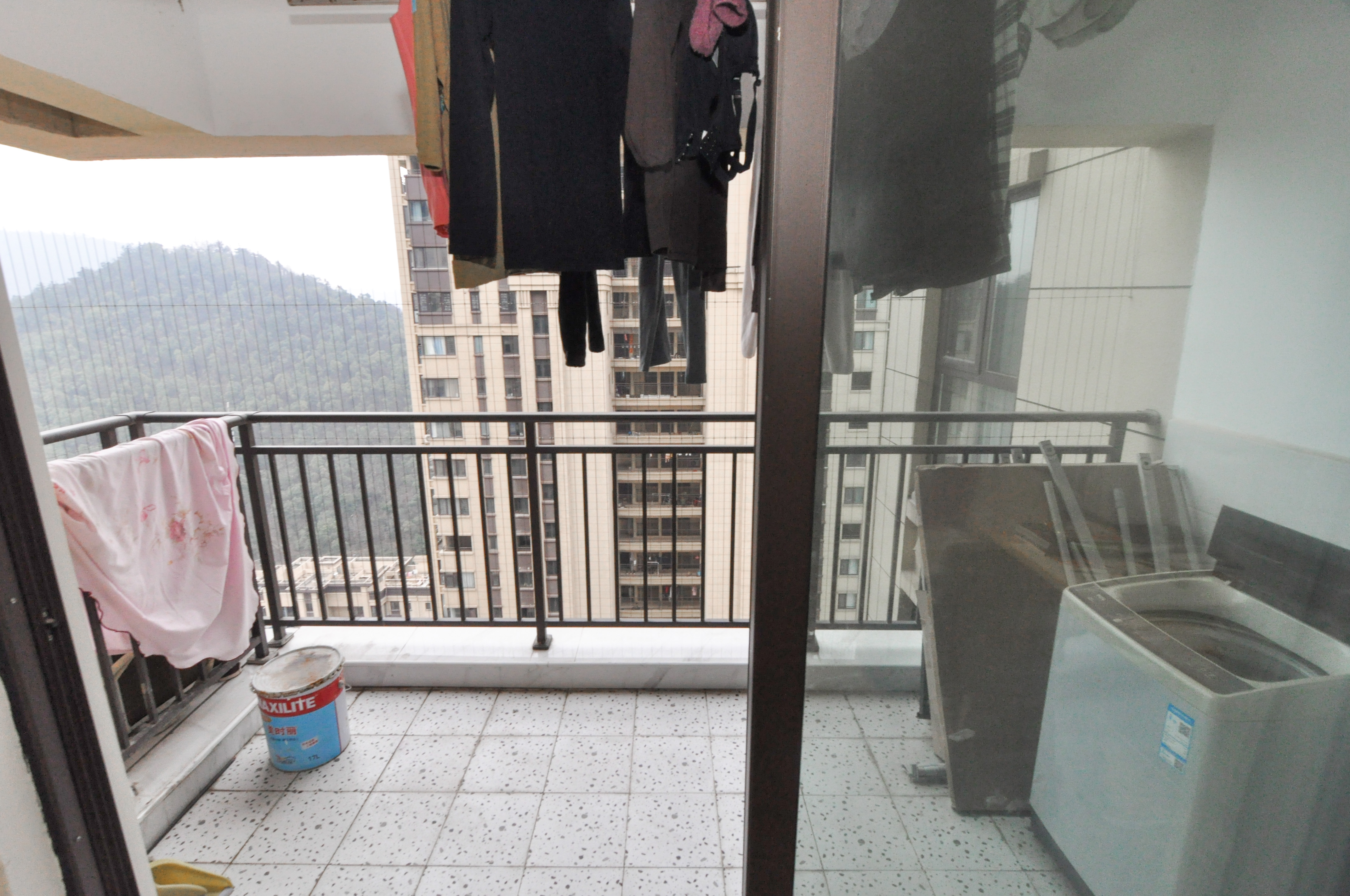 梅溪正荣府  4室2厅1卫   155.00万卧室