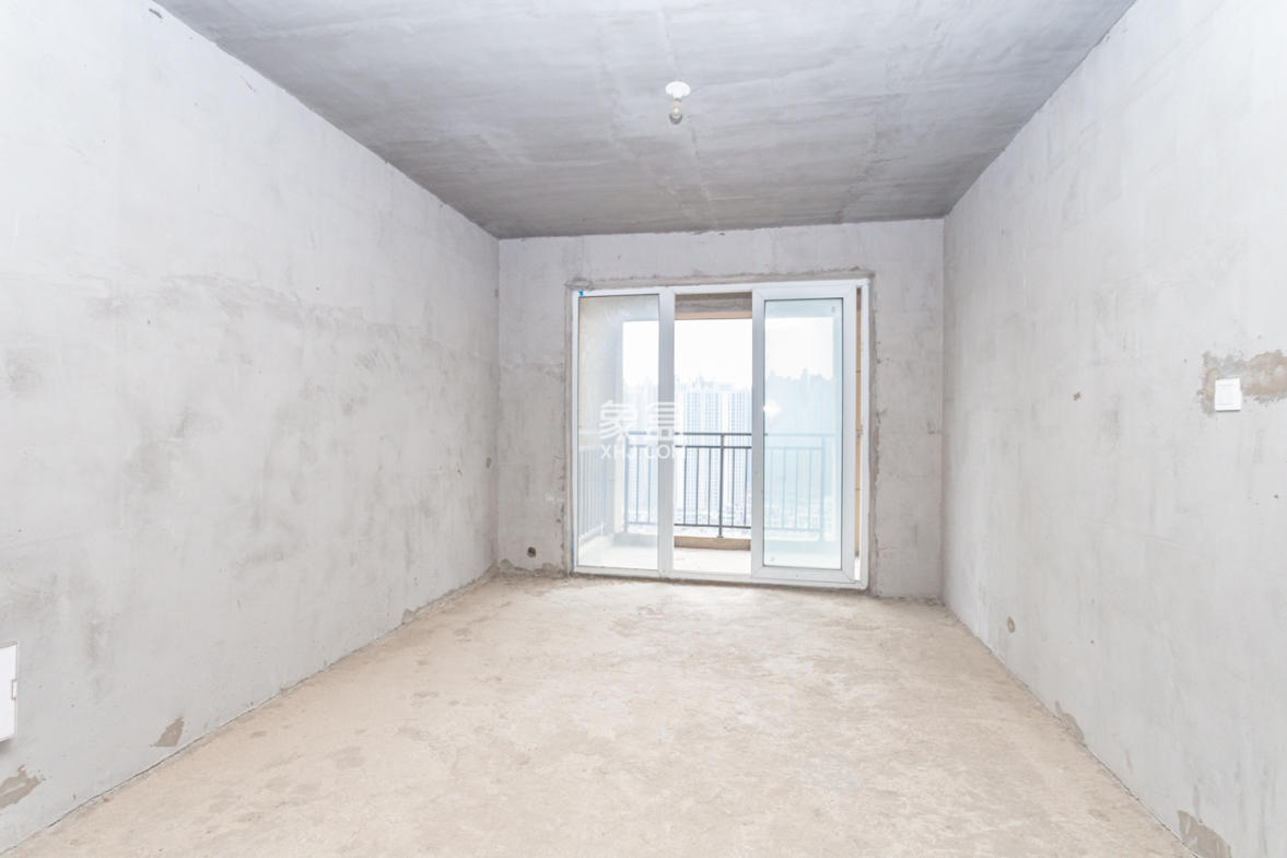 嘉宇银杉(嘉宇西苑) 3室2厅1卫 98.8万 嘉宇银杉(嘉宇西苑) 3室2厅1卫 98.8万客厅