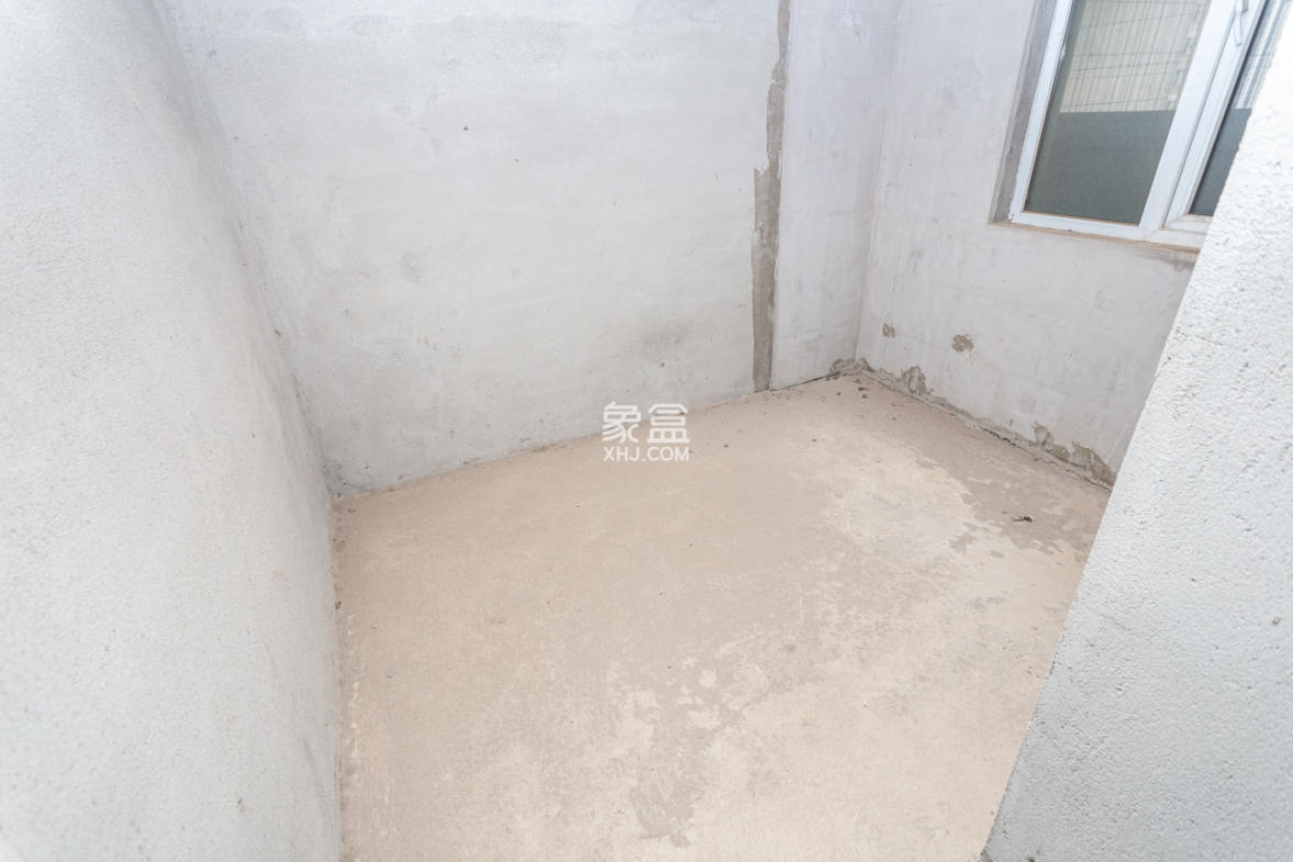 嘉宇银杉(嘉宇西苑) 3室2厅1卫 98.8万 嘉宇银杉(嘉宇西苑) 3室2厅1卫 98.8万卧室