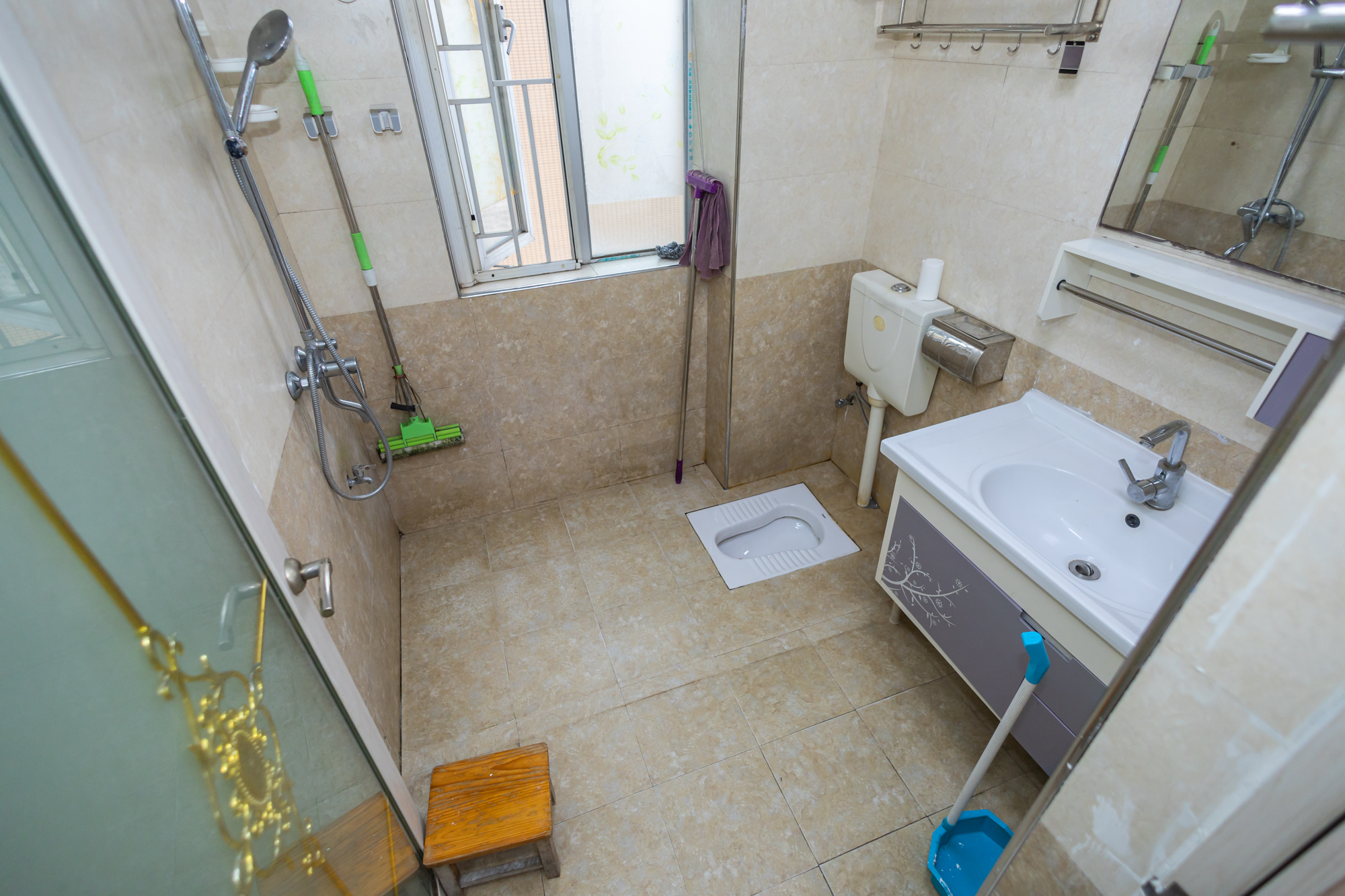 恒广国际景园一二区 2室2厅1卫 55.8万 恒广国际景园一二区 2室2厅1卫 55.8万卫生间