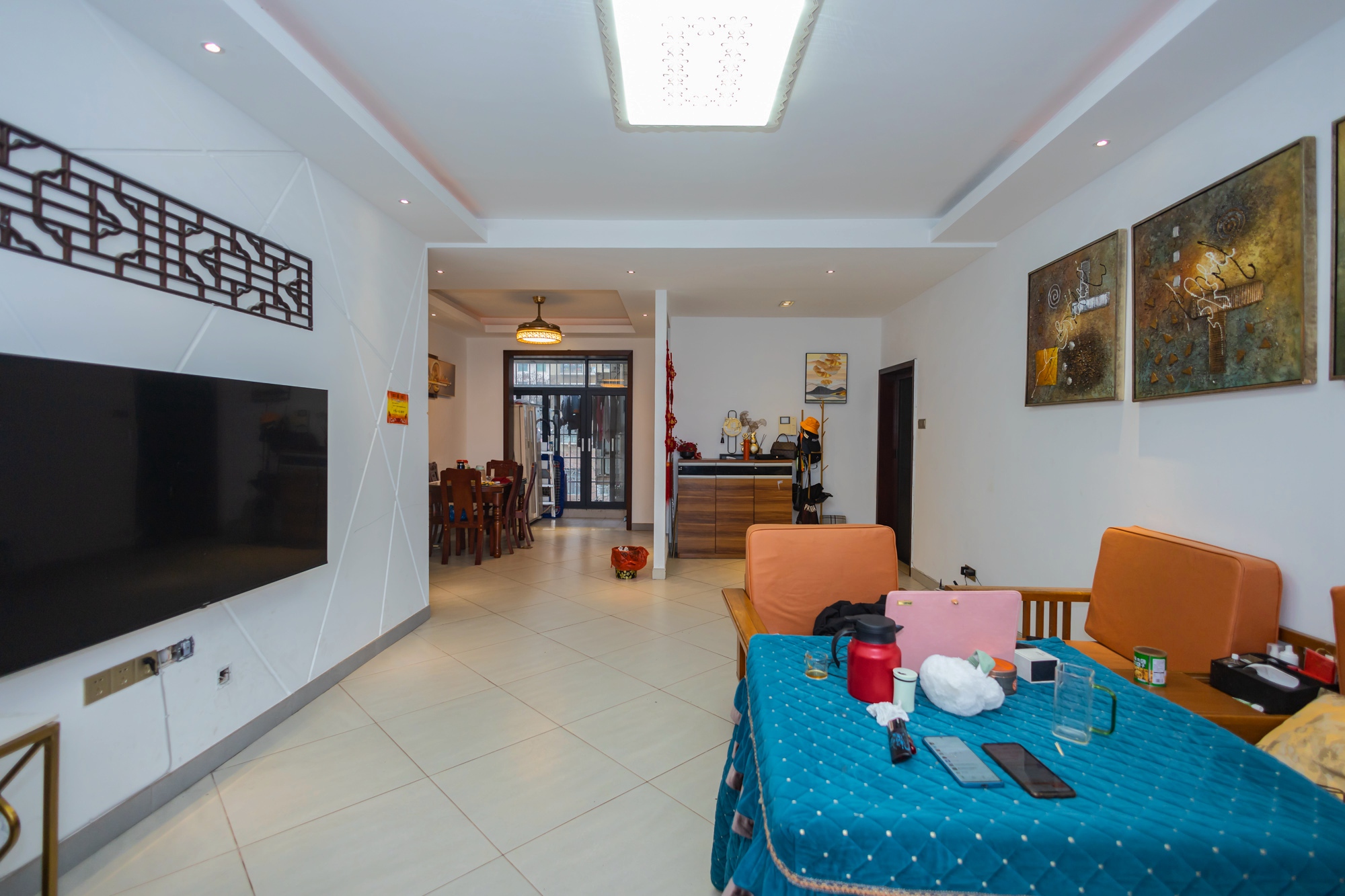 松雅湖畔 3室2厅2卫 89.8万 松雅湖畔 3室2厅2卫 89.8万客厅