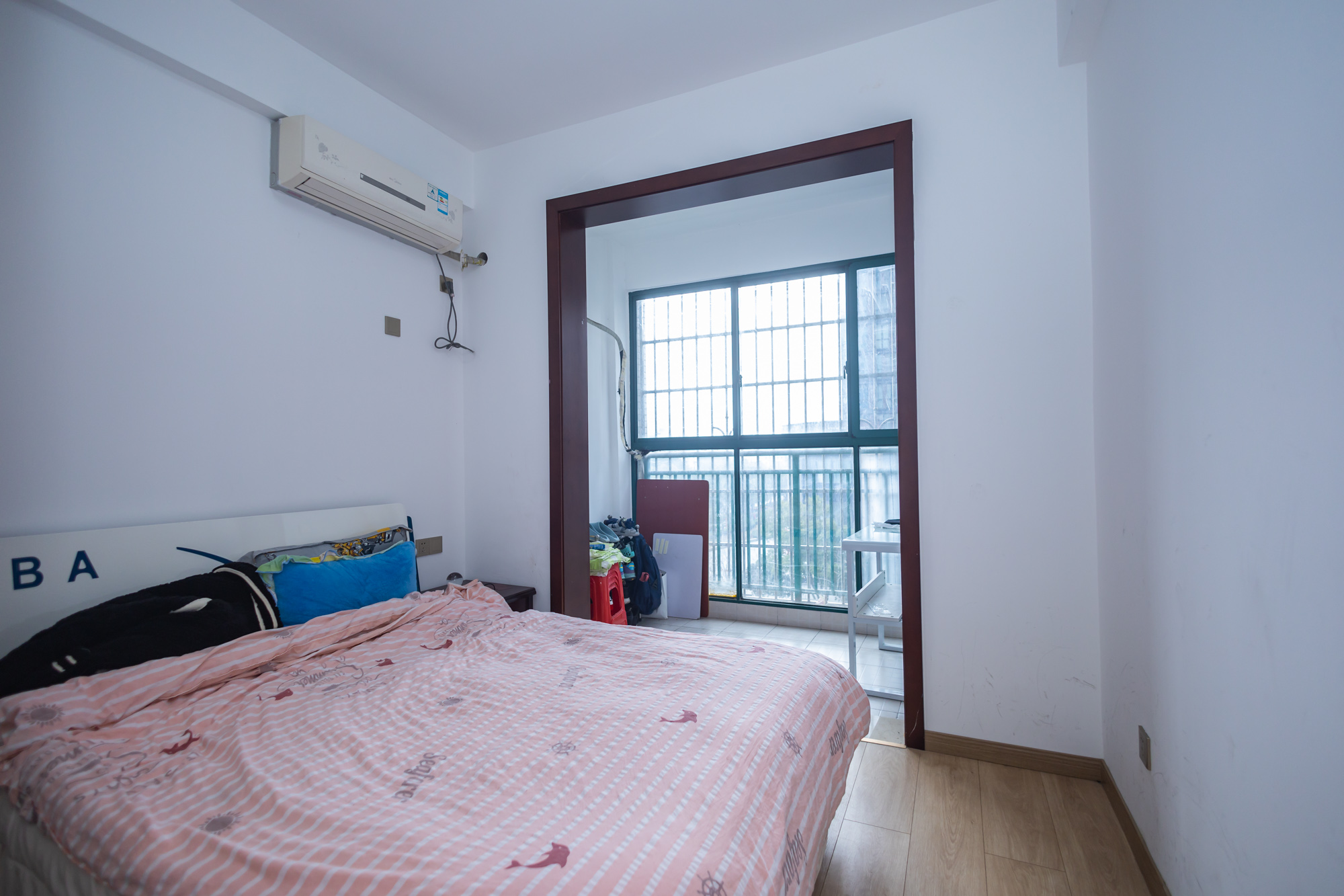 松雅湖畔 3室2厅2卫 89.8万 松雅湖畔 3室2厅2卫 89.8万卧室