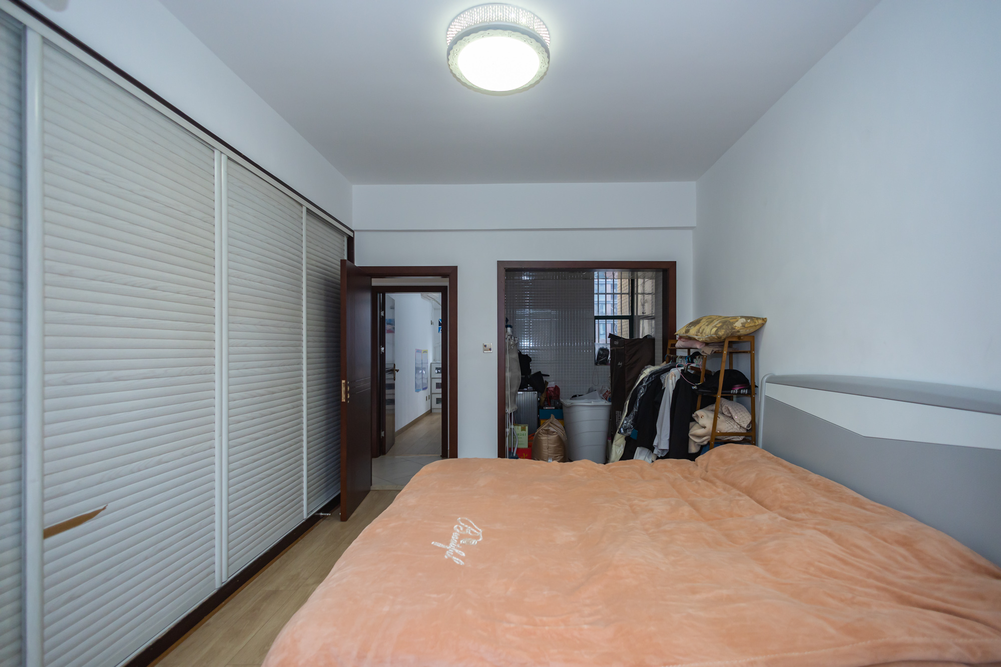 松雅湖畔 3室2厅2卫 89.8万 松雅湖畔 3室2厅2卫 89.8万卧室