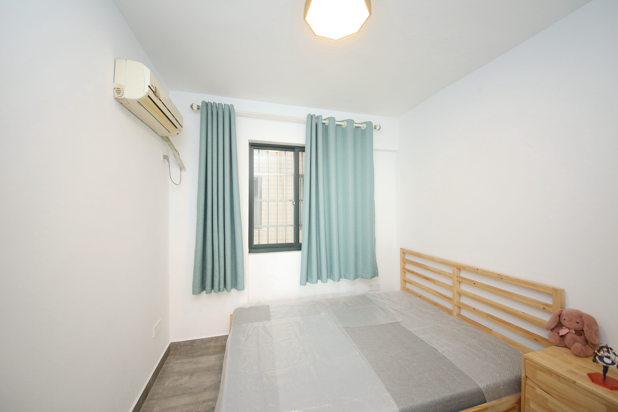 上东印象  2室2厅1卫    62.8万卧室