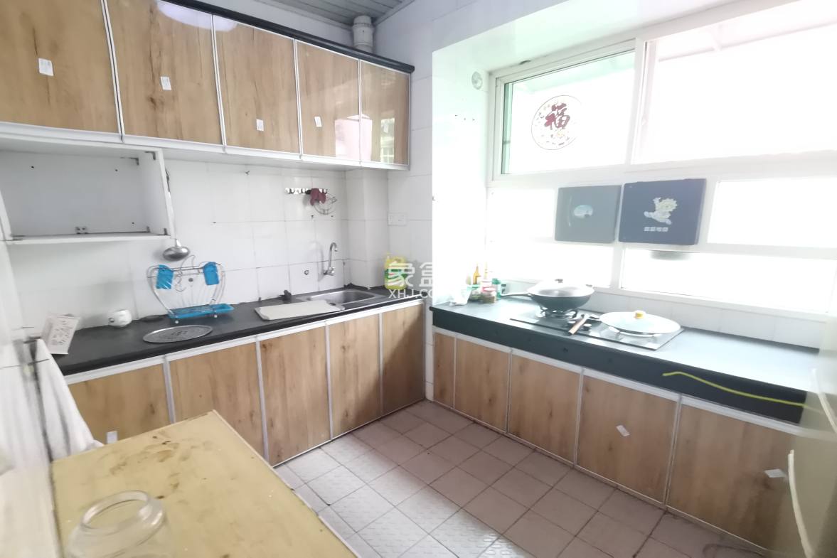 湘银小区  3室2厅2卫    37.8万 湘银小区  3室2厅2卫    37.8万室内图