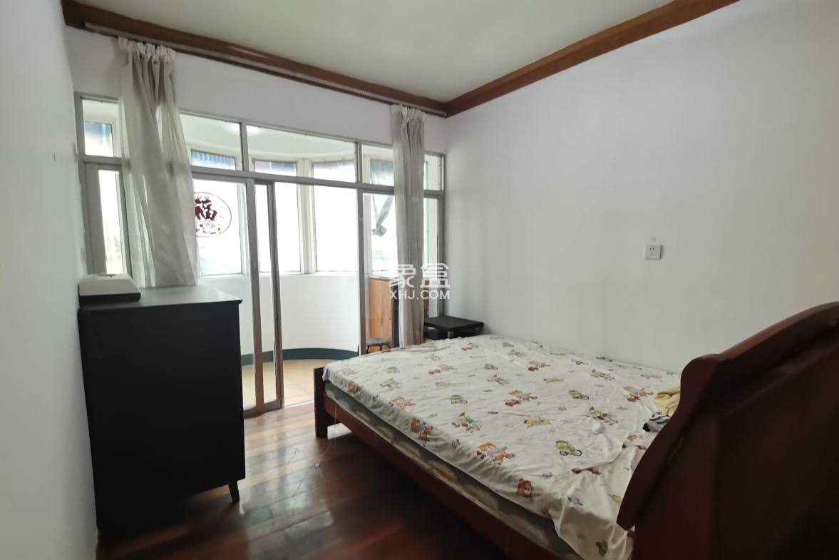 湘银小区  3室2厅2卫    37.8万 湘银小区  3室2厅2卫    37.8万室内图