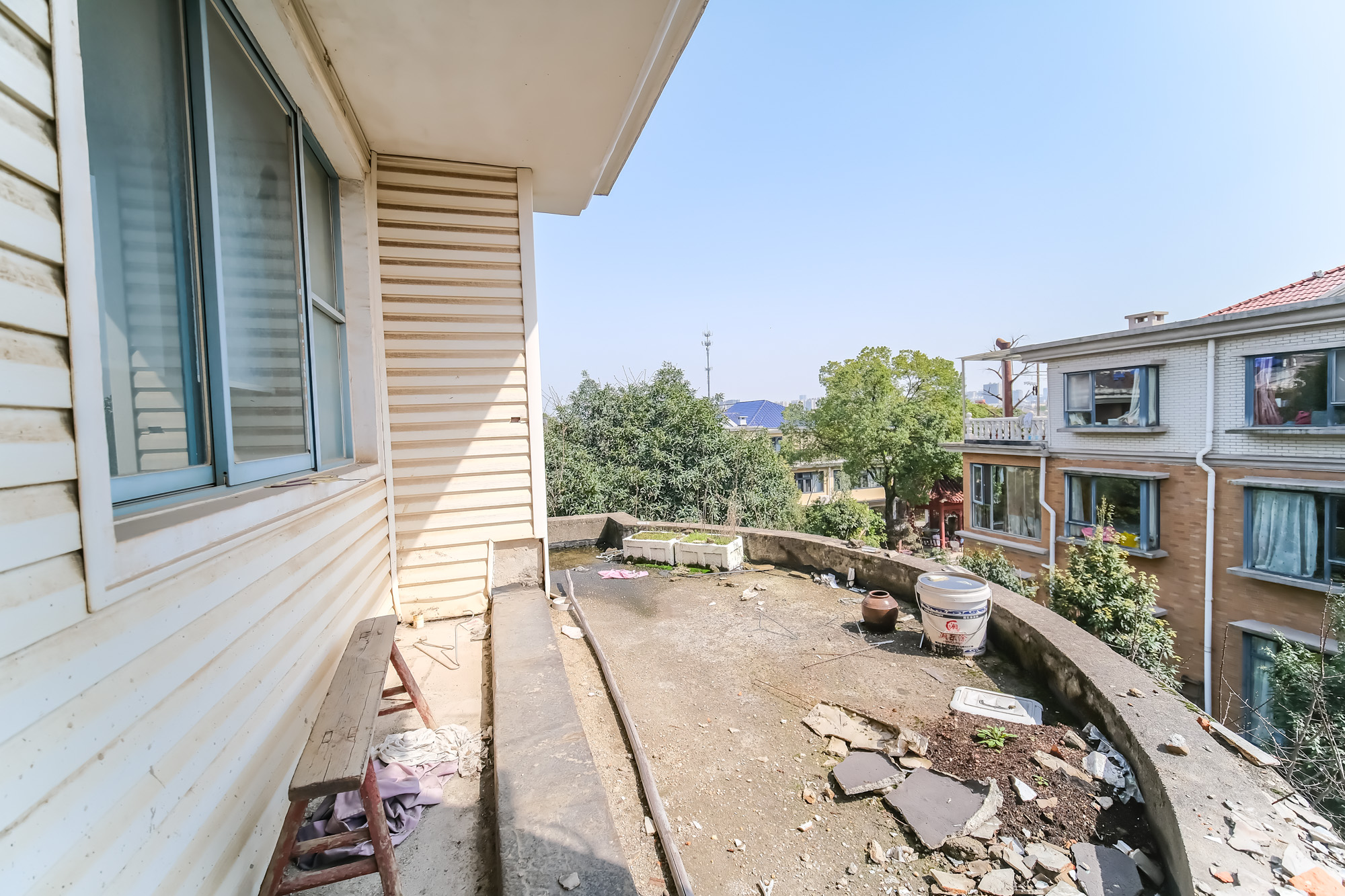 湘龙家园  6室3厅5卫    538.0万阳台