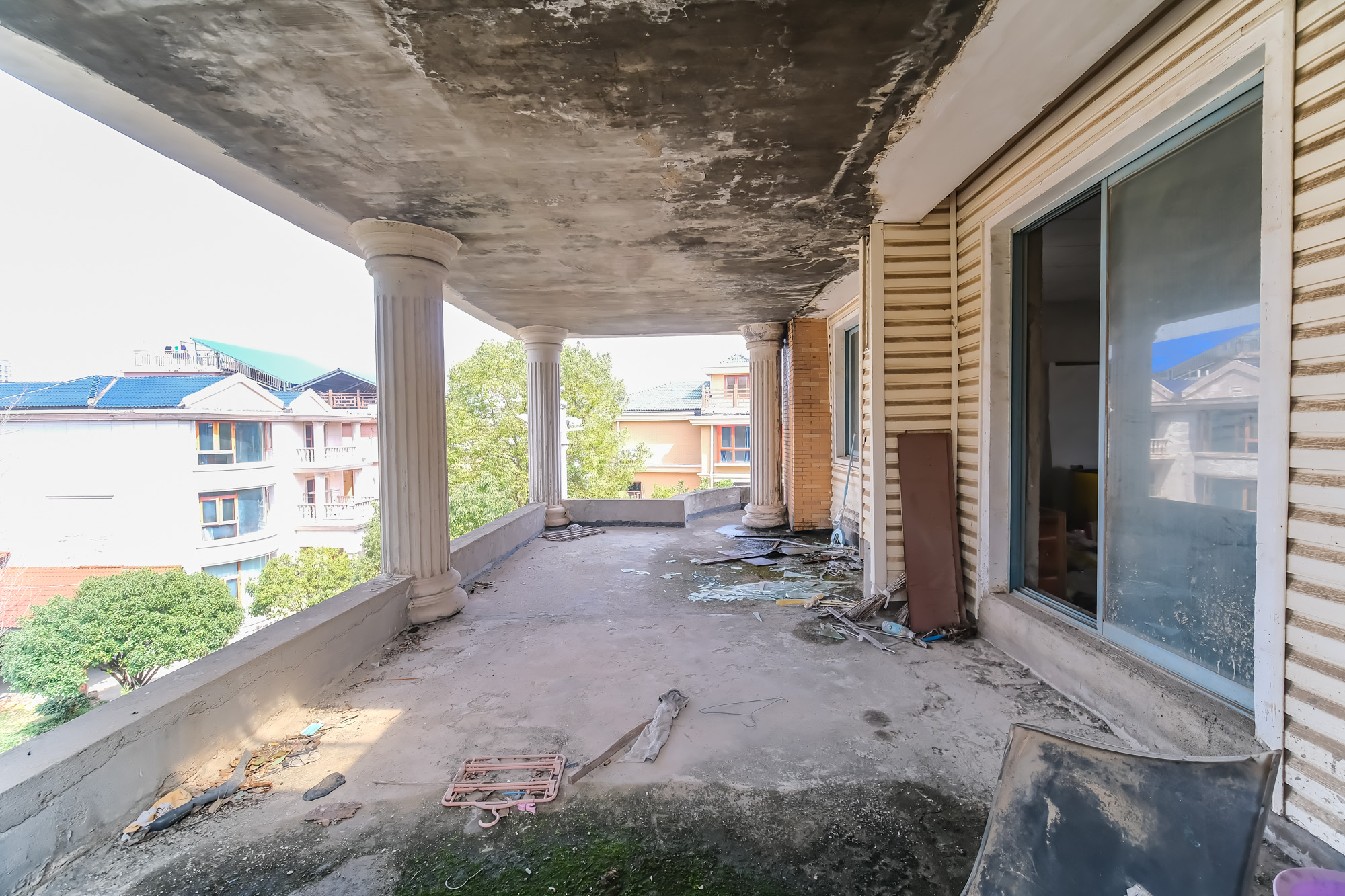 湘龙家园  6室3厅5卫    538.0万阳台