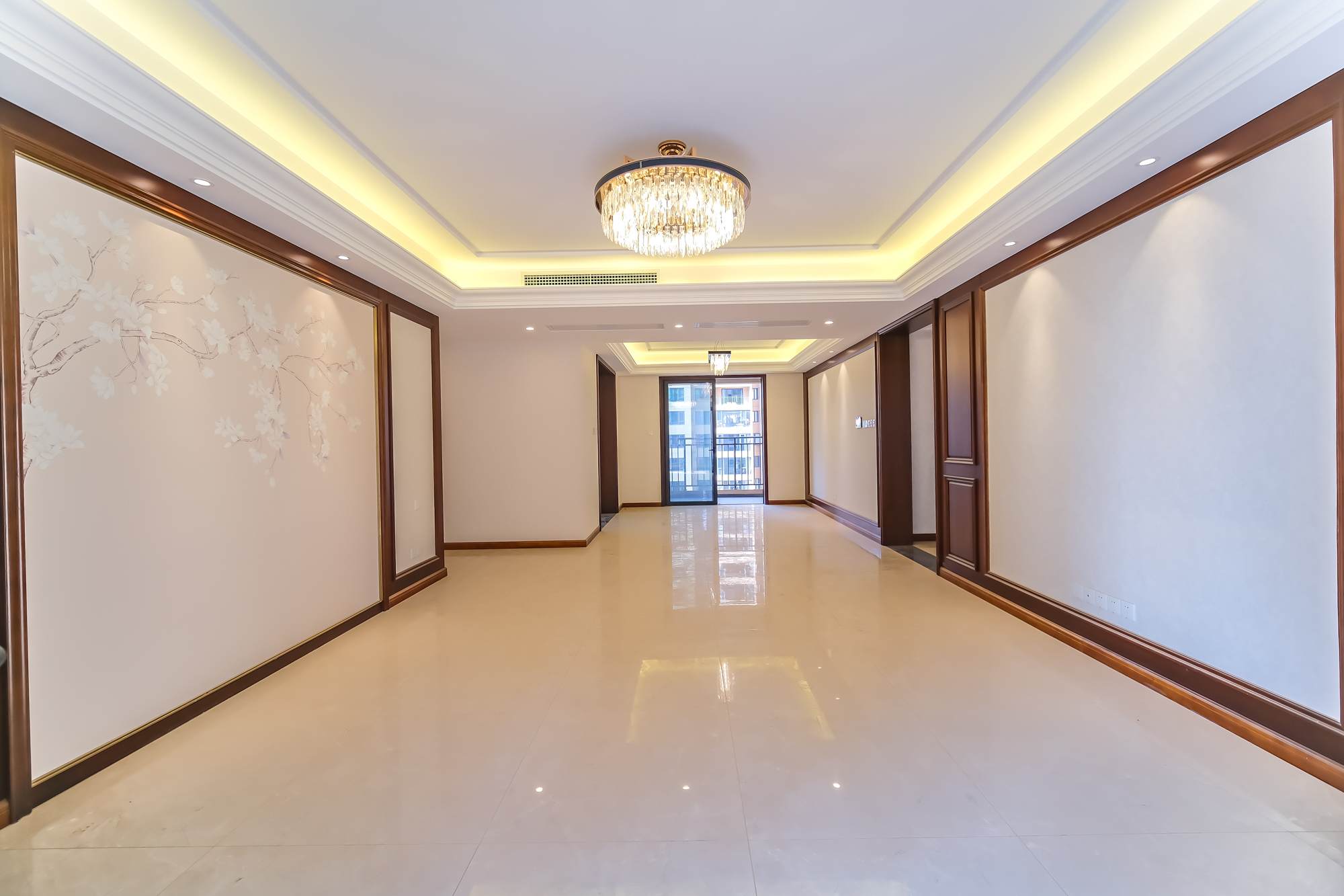 运达锦绣广场  5室2厅3卫    285.0万 运达锦绣广场  5室2厅3卫    285.0万客厅